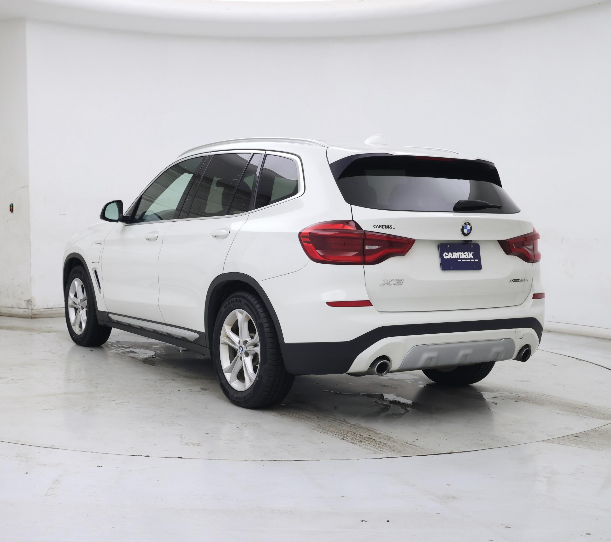Thumbnail: 2021 BMW X3 - 2