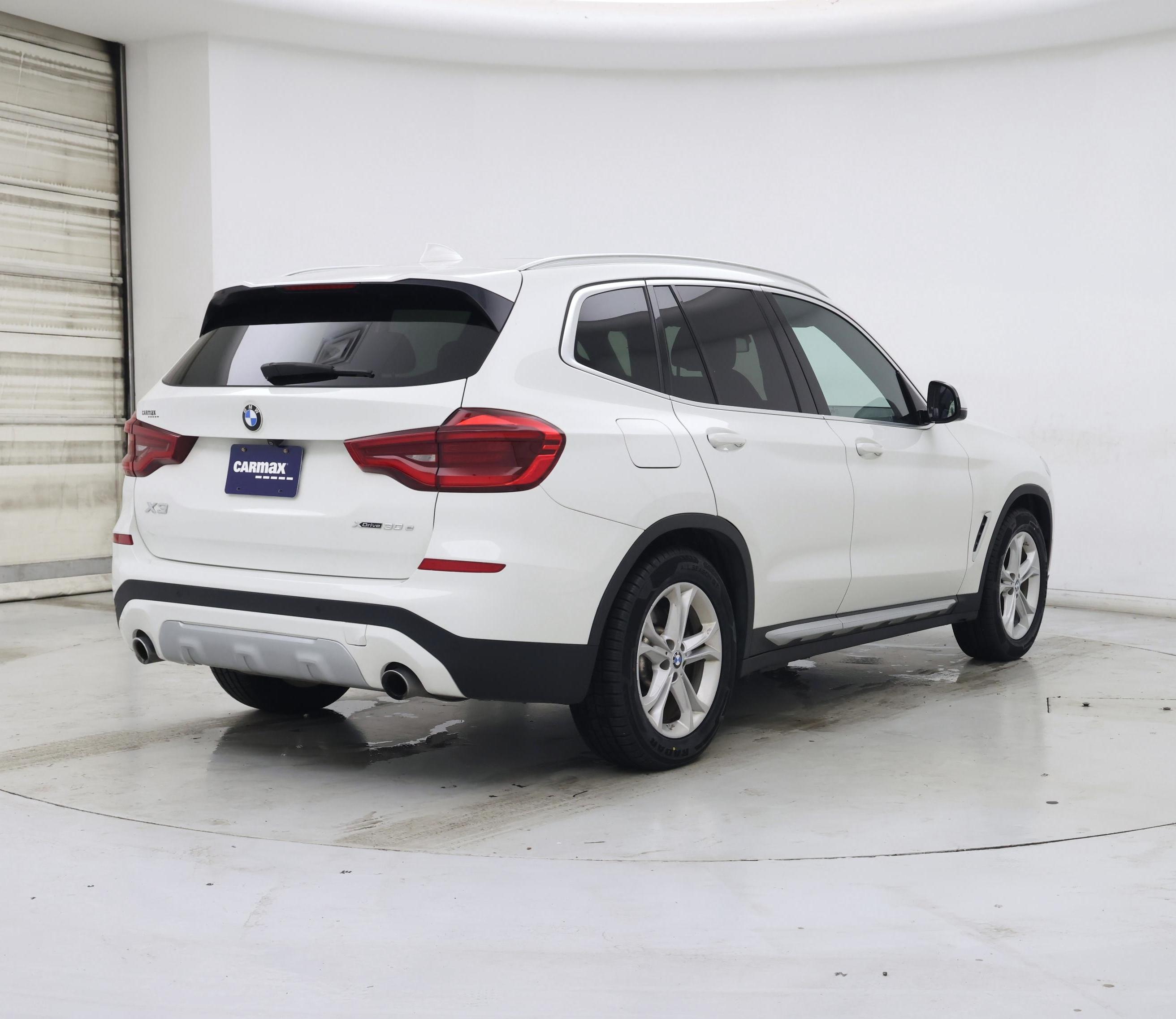 Thumbnail: 2021 BMW X3 - 8