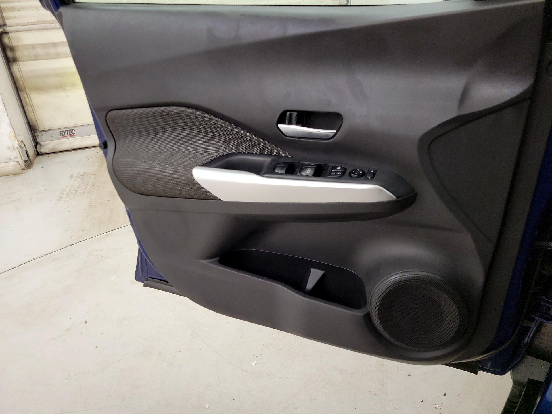 Thumbnail: 2020 Nissan Kicks - 12