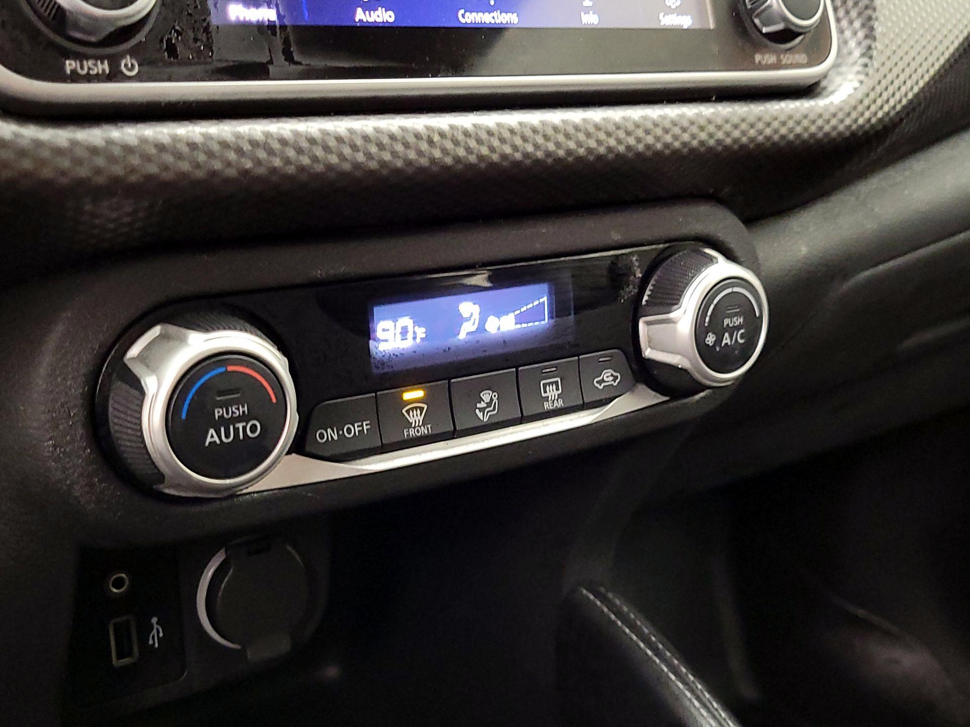 Thumbnail: 2020 Nissan Kicks - 15