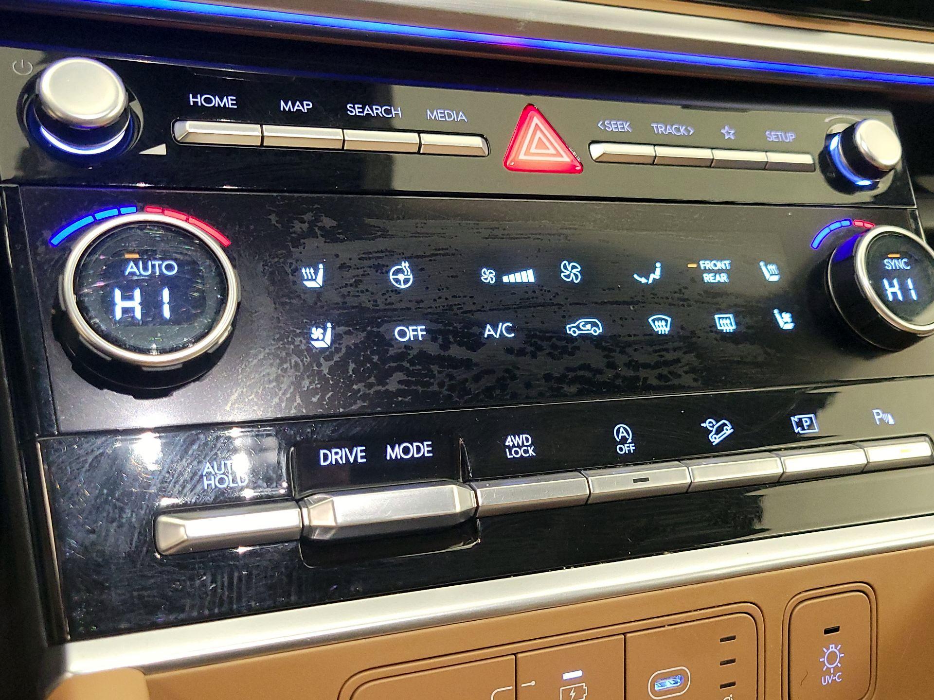 Thumbnail: 2024 Hyundai Santa Fe - 16