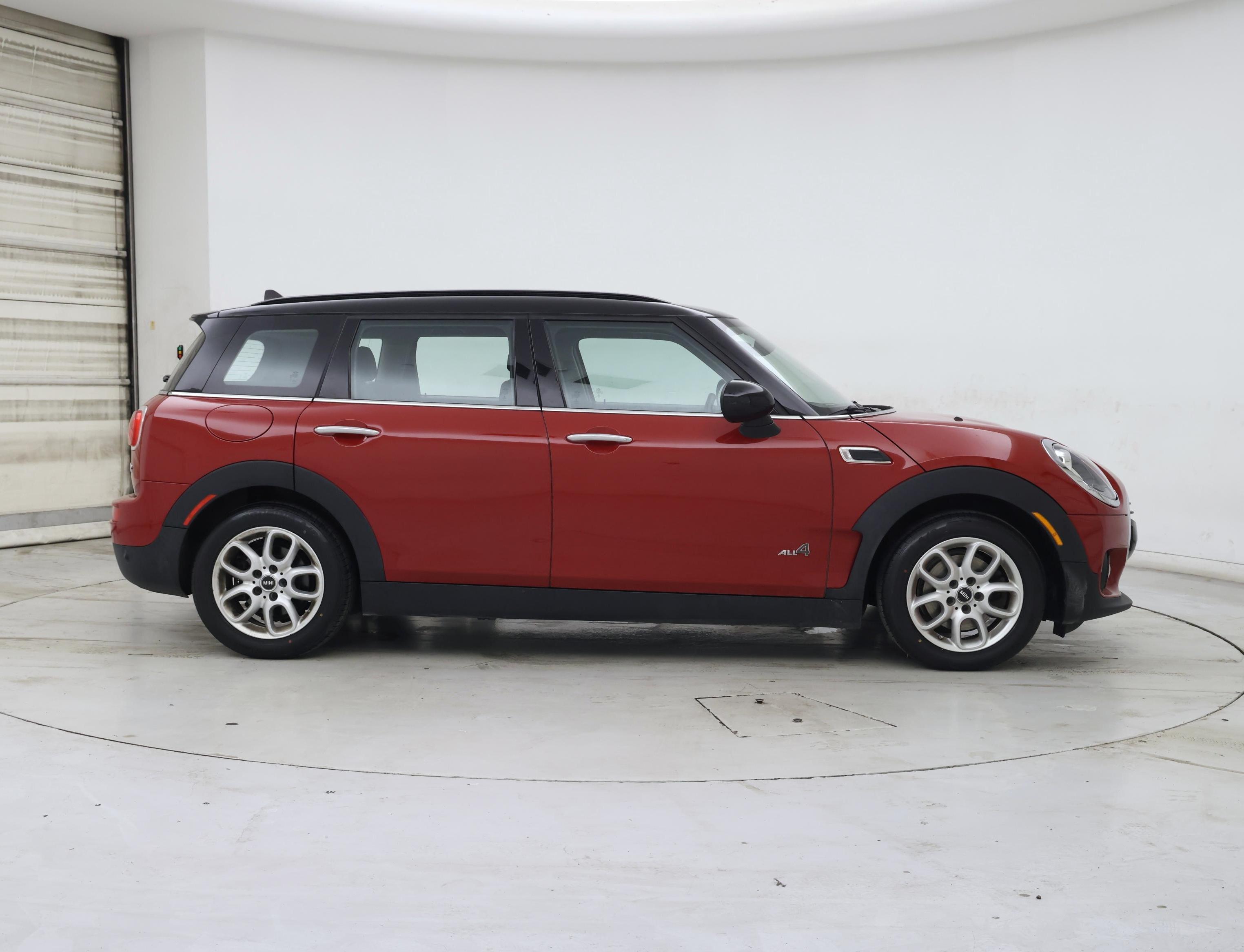 Thumbnail: 2017 MINI Cooper Clubman - 7