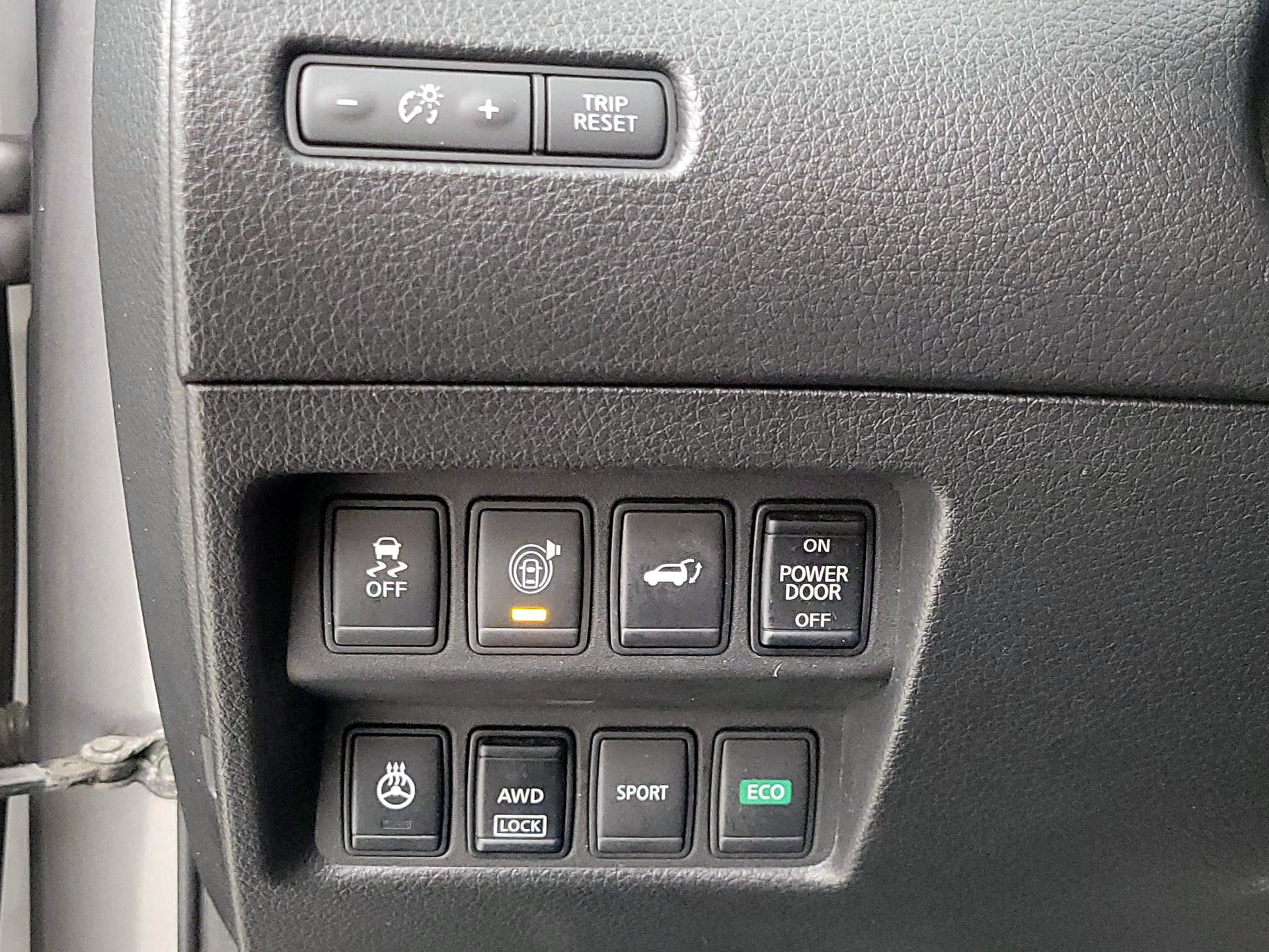 Thumbnail: 2017 Nissan Rogue - 13