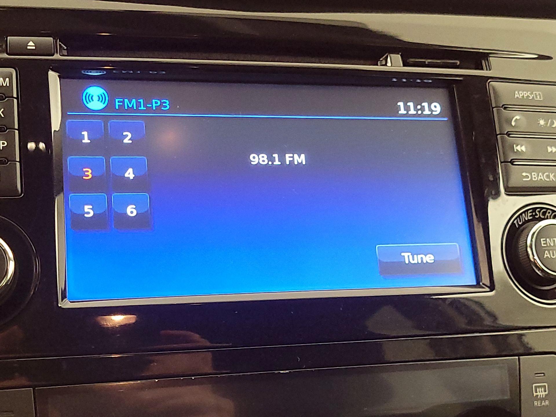 Thumbnail: 2017 Nissan Rogue - 15