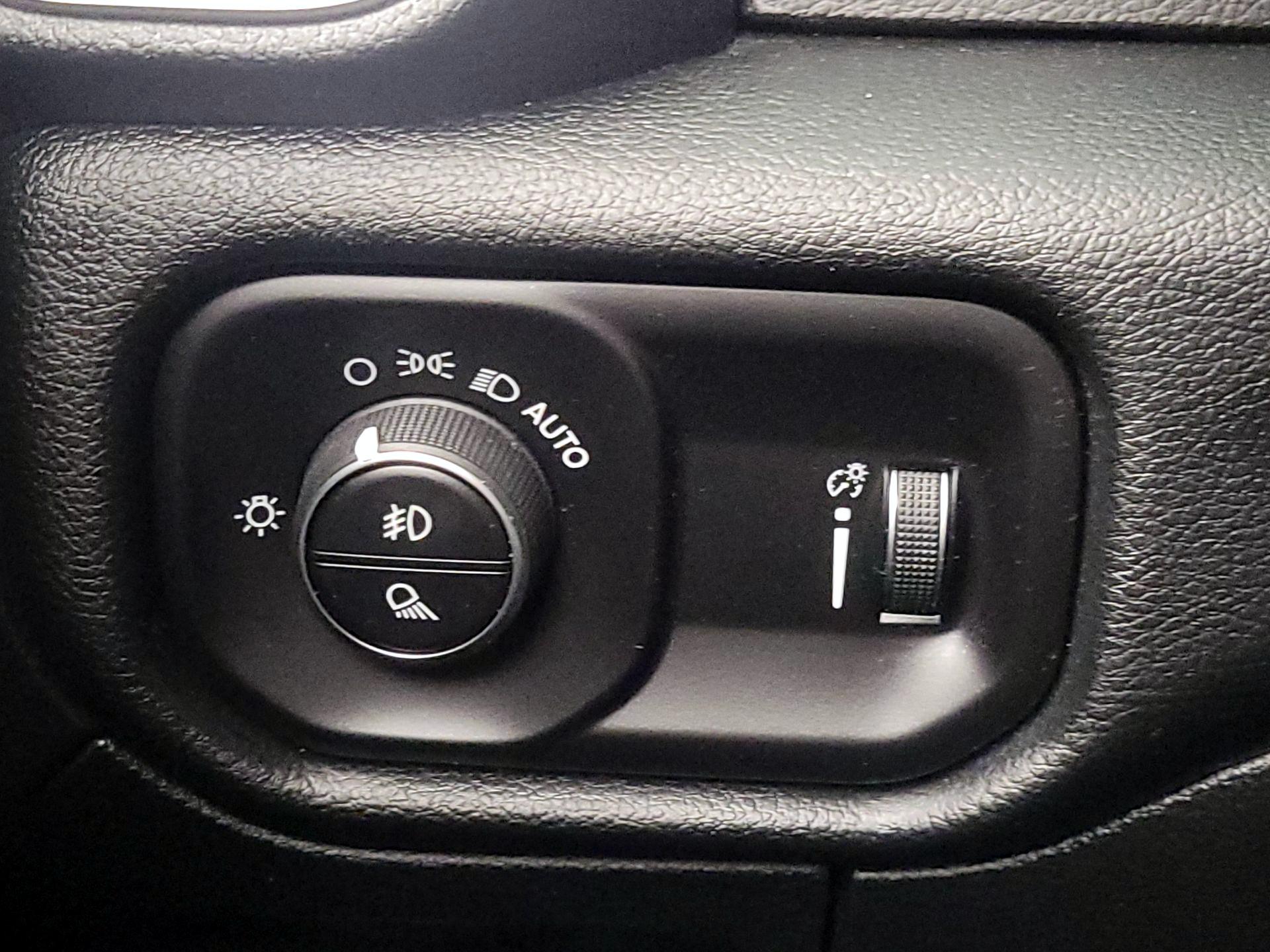 Thumbnail: 2020 RAM 1500 - 13