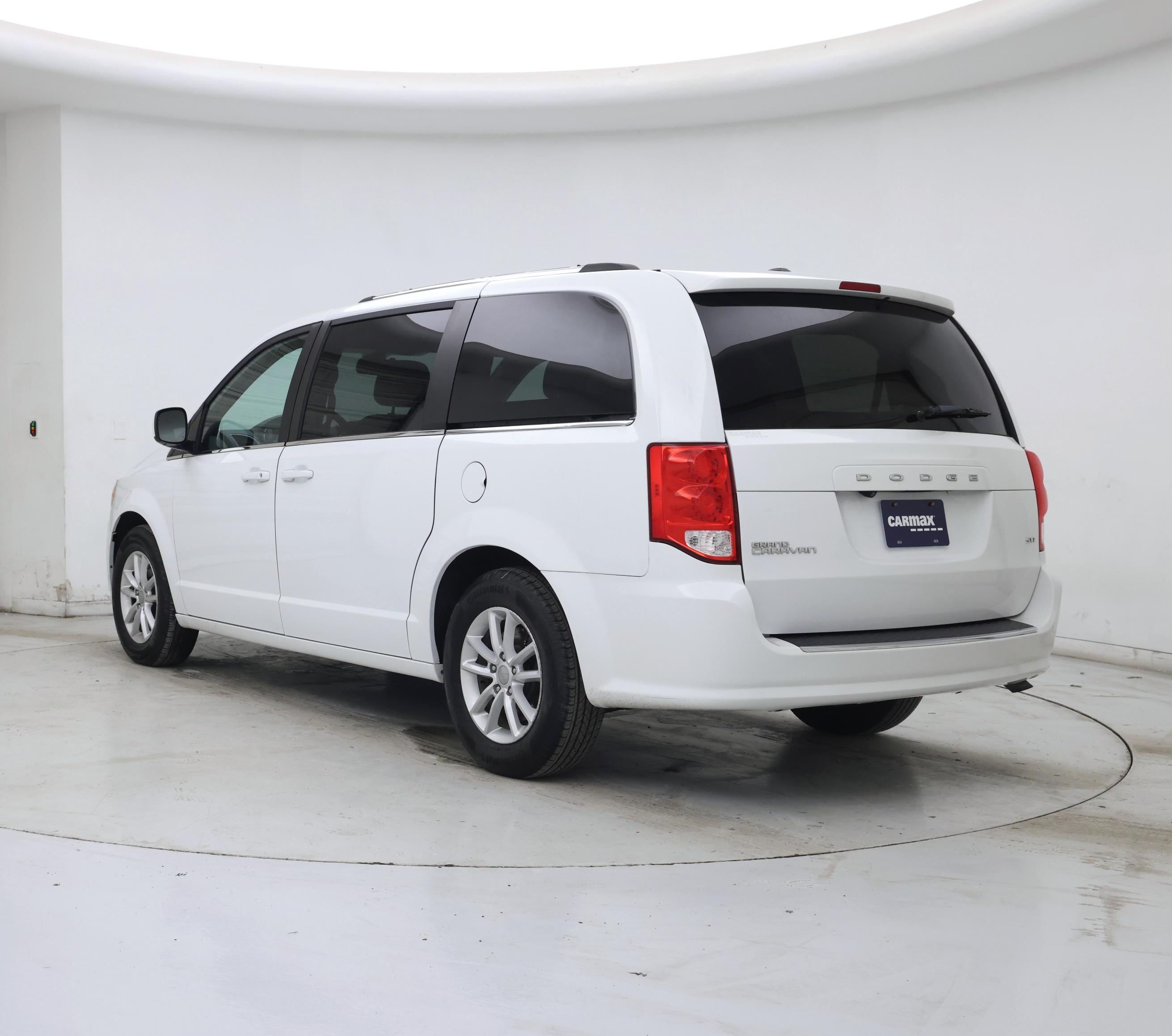 Thumbnail: 2019 Dodge Grand Caravan - 2