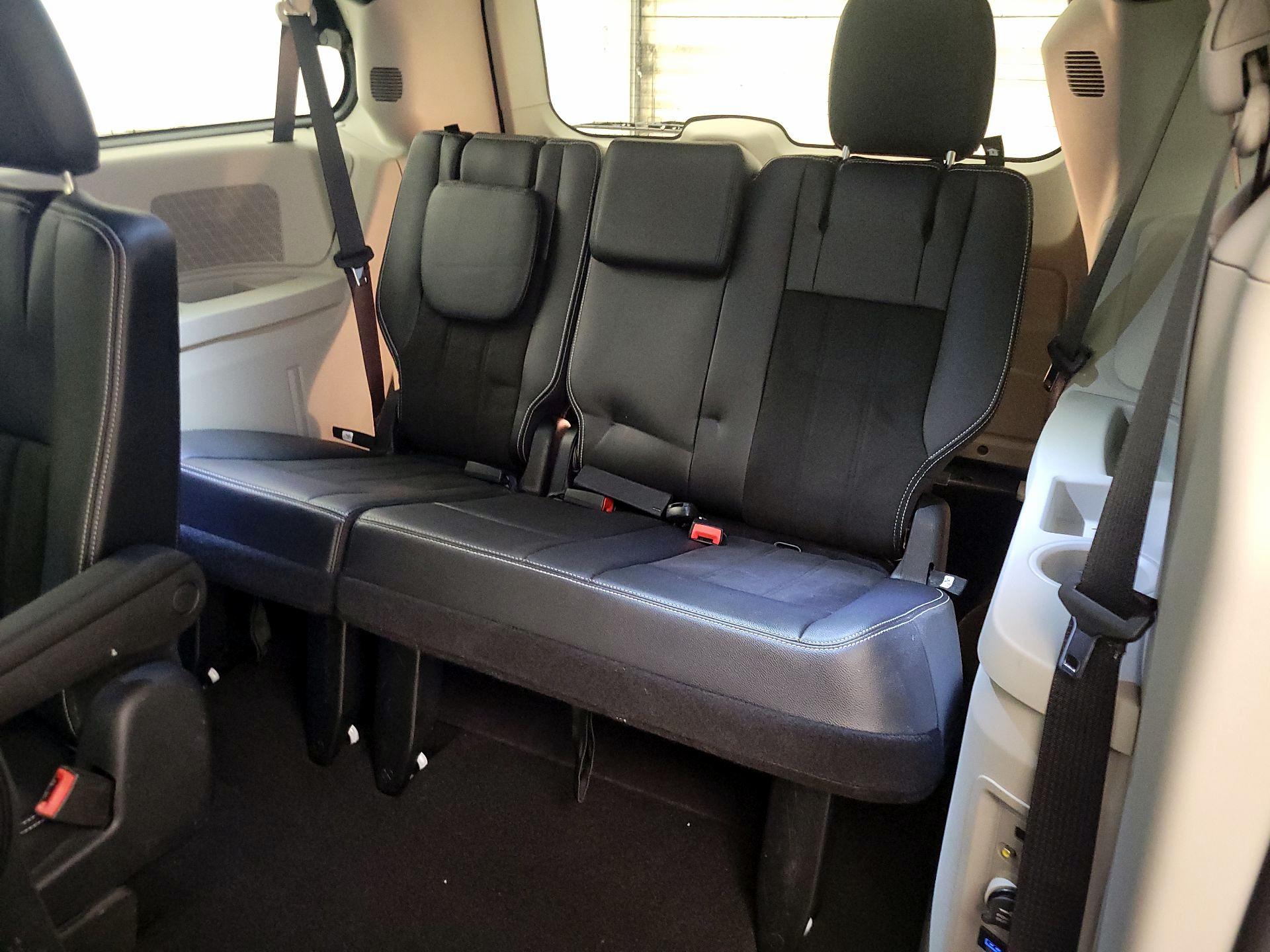 Thumbnail: 2019 Dodge Grand Caravan - 20