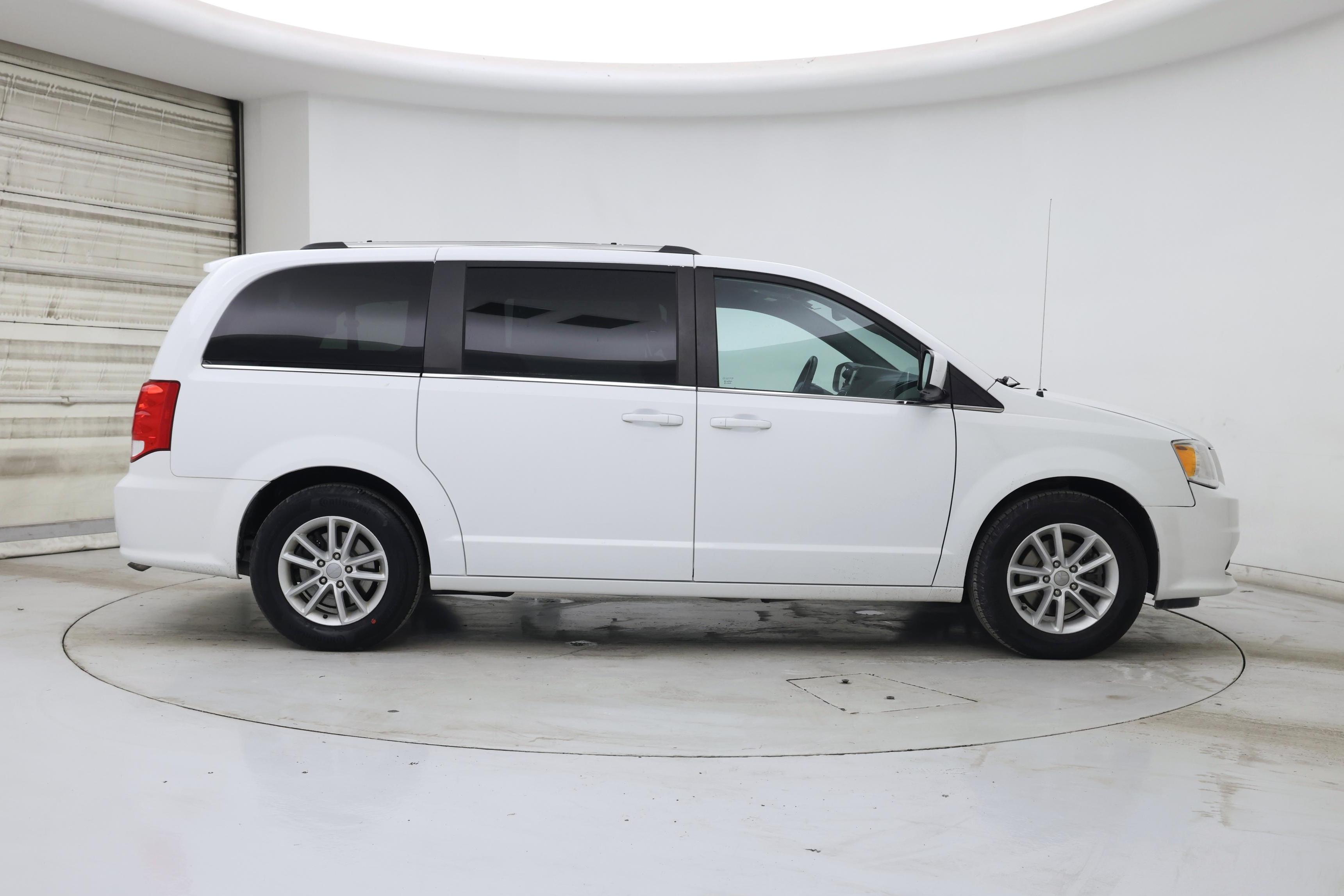 Thumbnail: 2019 Dodge Grand Caravan - 7