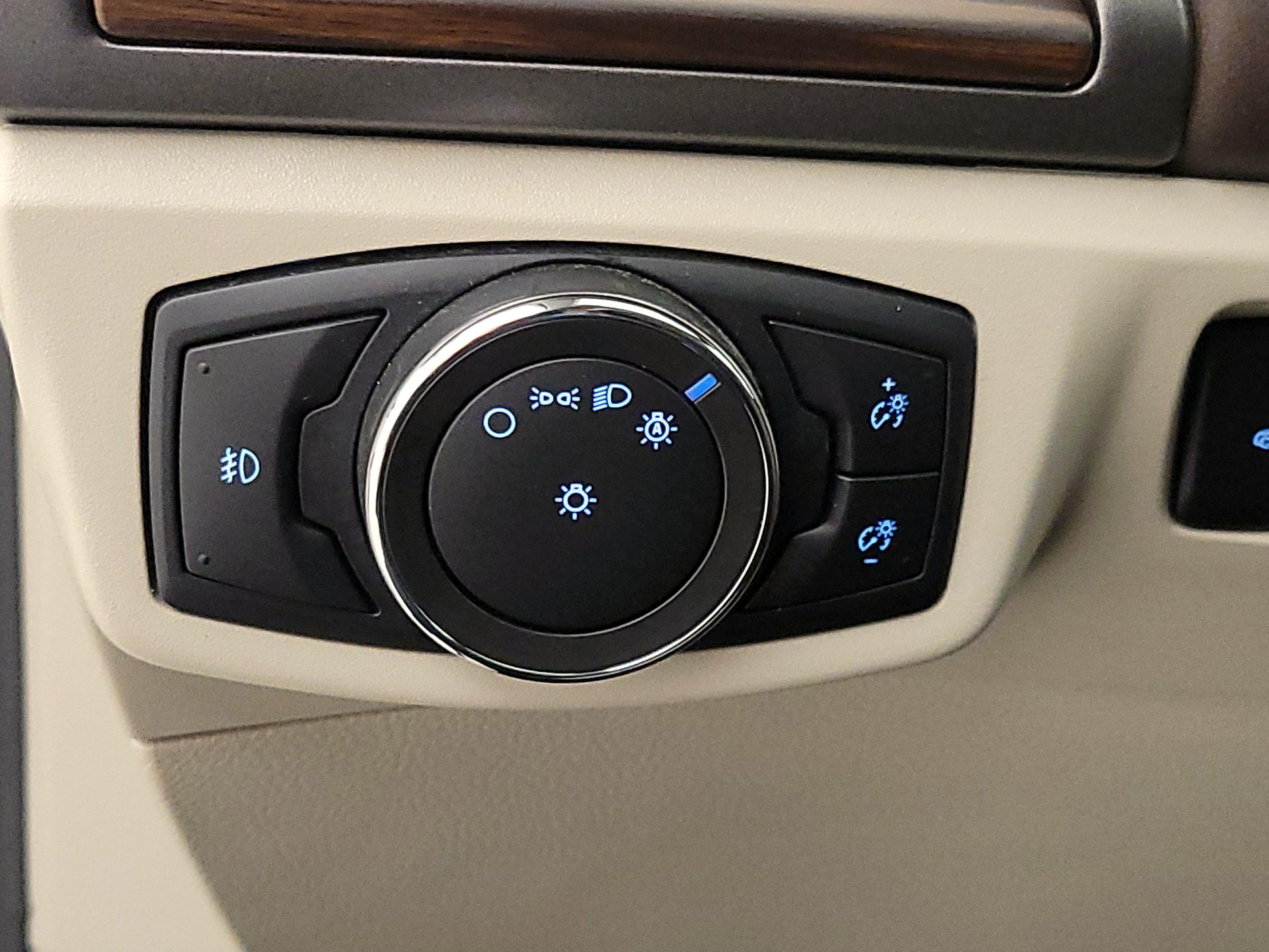 Thumbnail: 2017 Ford Fusion - 13