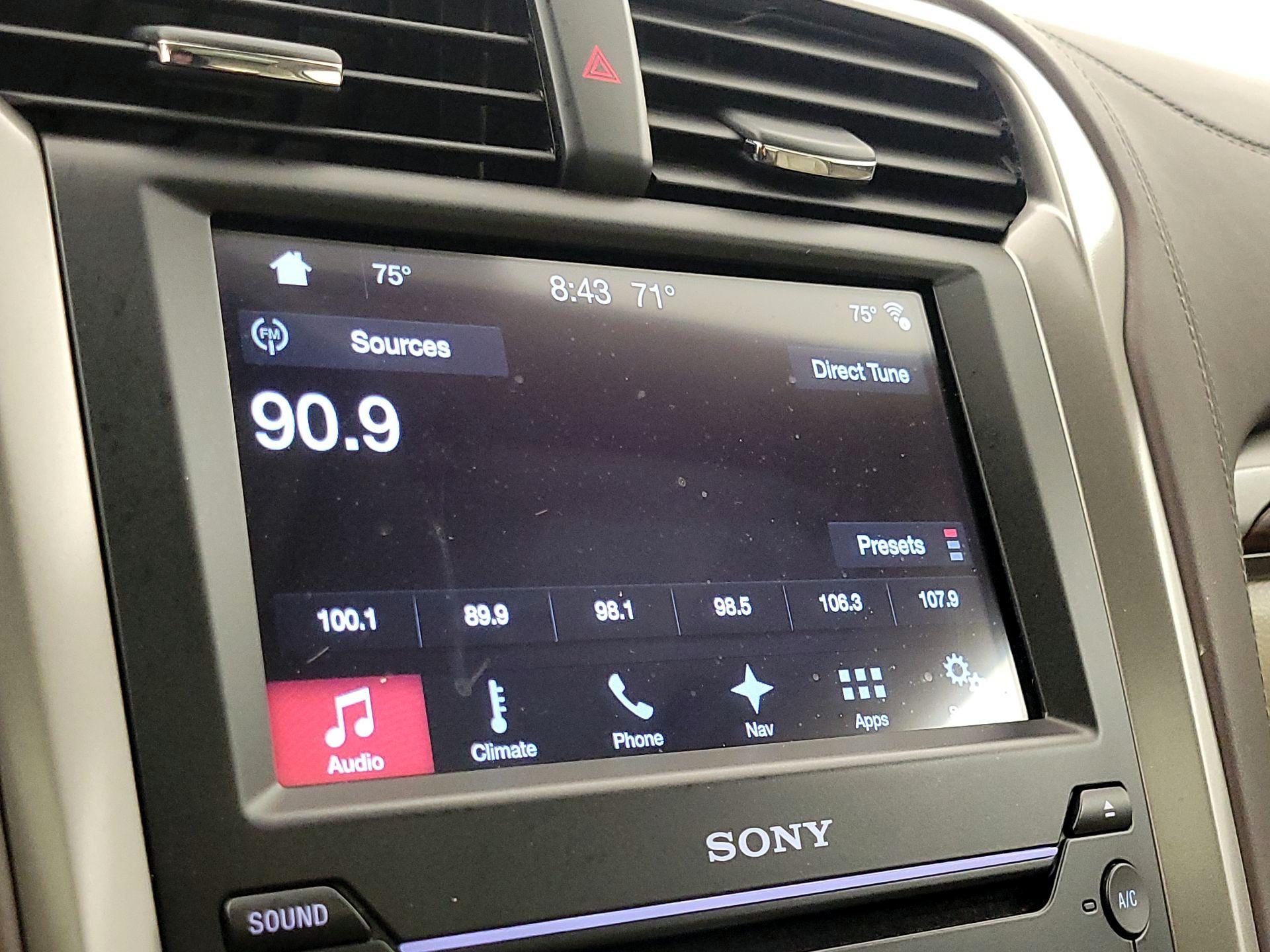 Thumbnail: 2017 Ford Fusion - 15