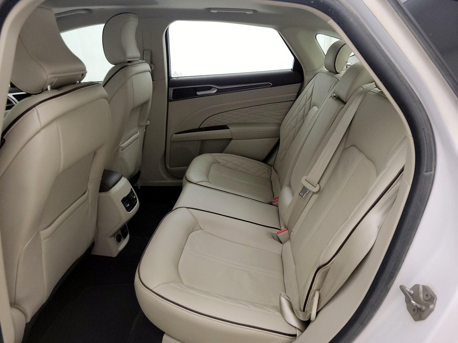 Thumbnail: 2017 Ford Fusion - 20