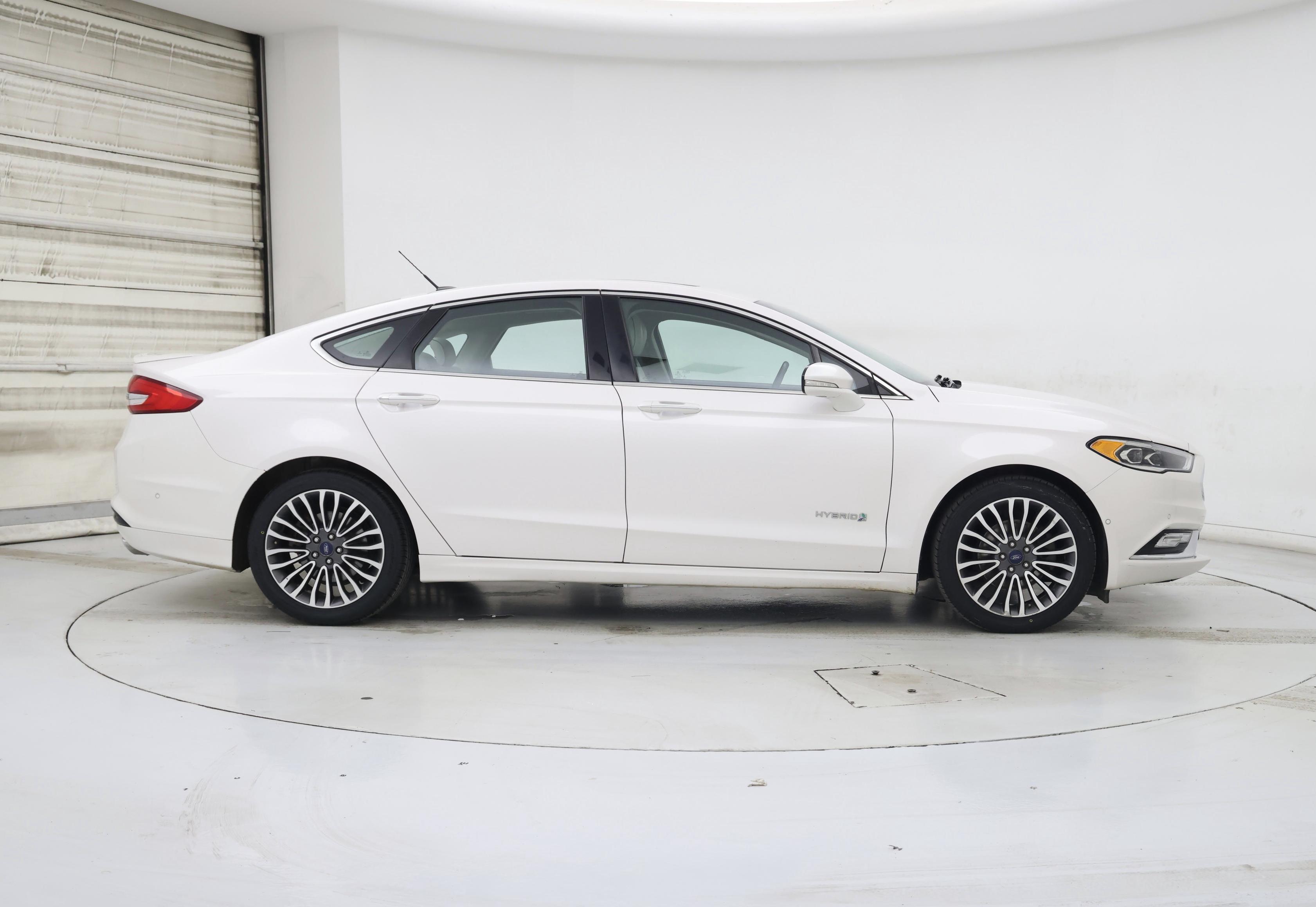 Thumbnail: 2017 Ford Fusion - 7