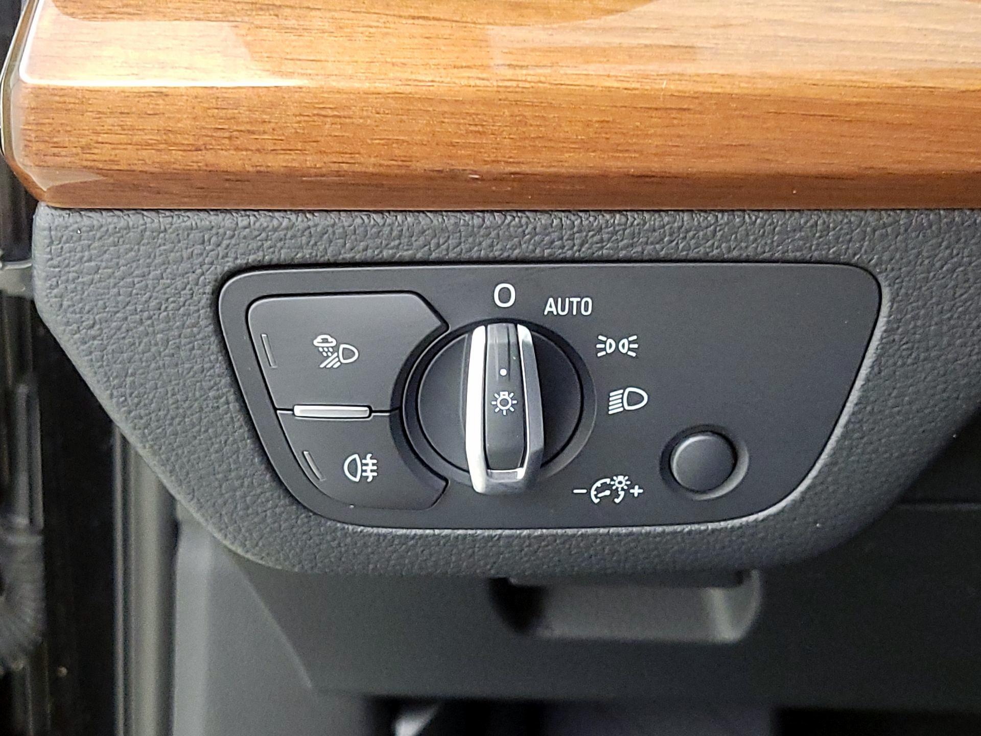 Thumbnail: 2021 Audi Q5 - 13