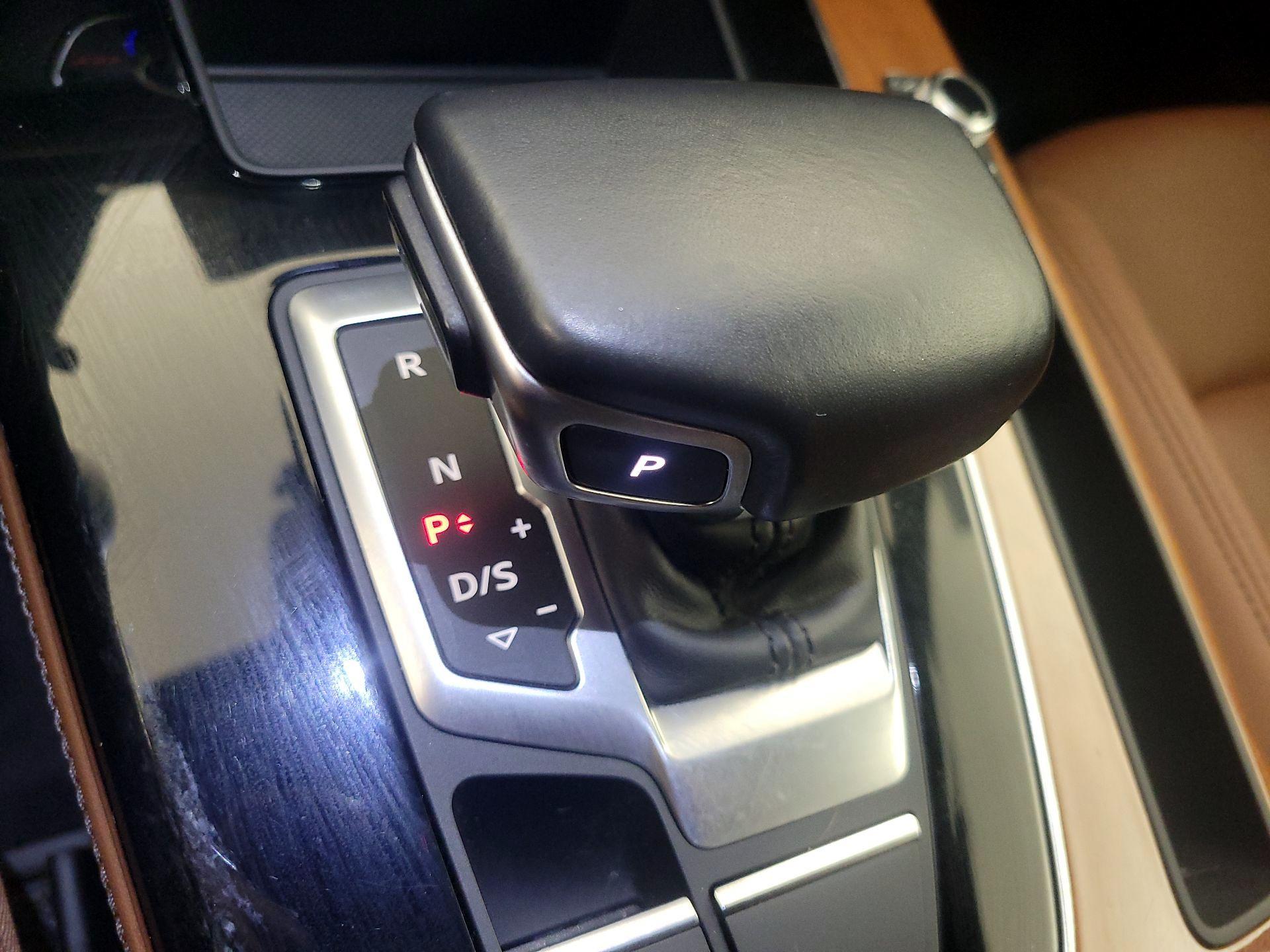 Thumbnail: 2021 Audi Q5 - 17