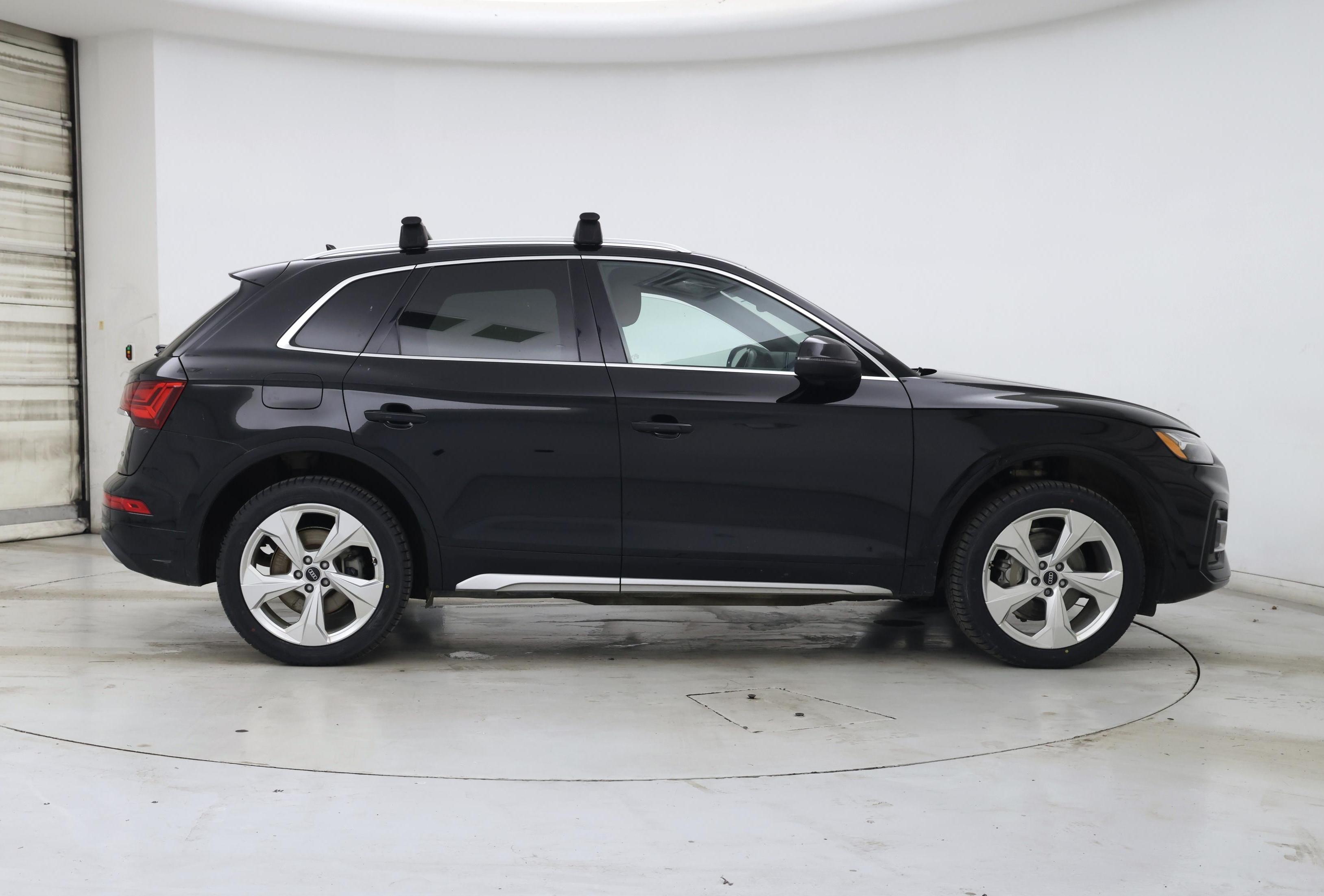 Thumbnail: 2021 Audi Q5 - 7