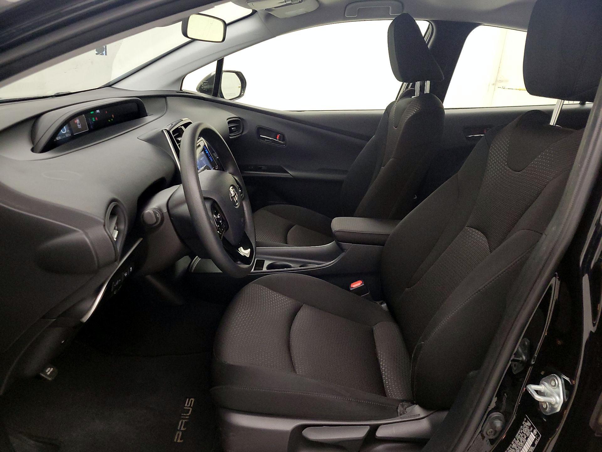 Thumbnail: 2019 Toyota Prius - 11