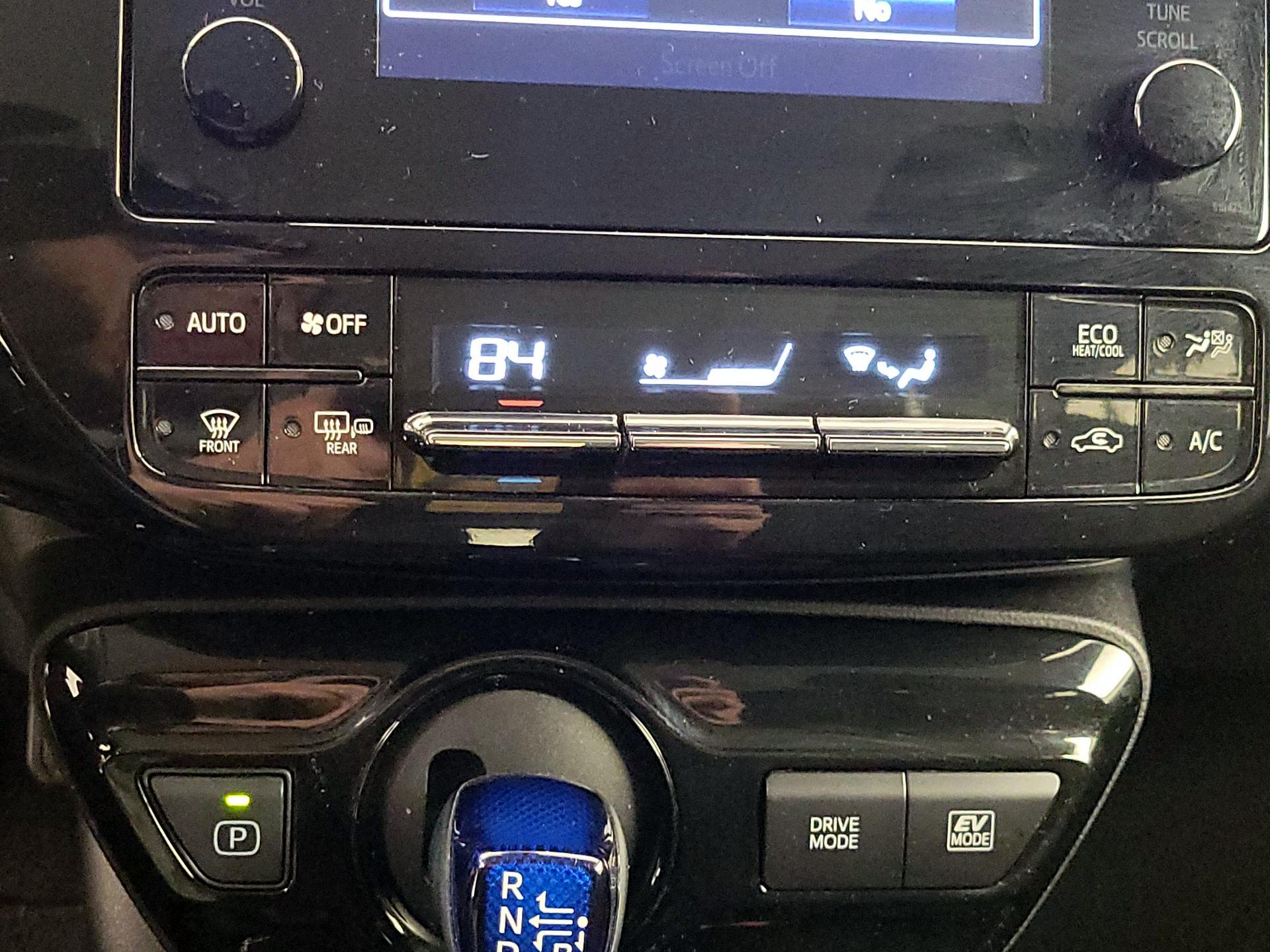 Thumbnail: 2019 Toyota Prius - 16