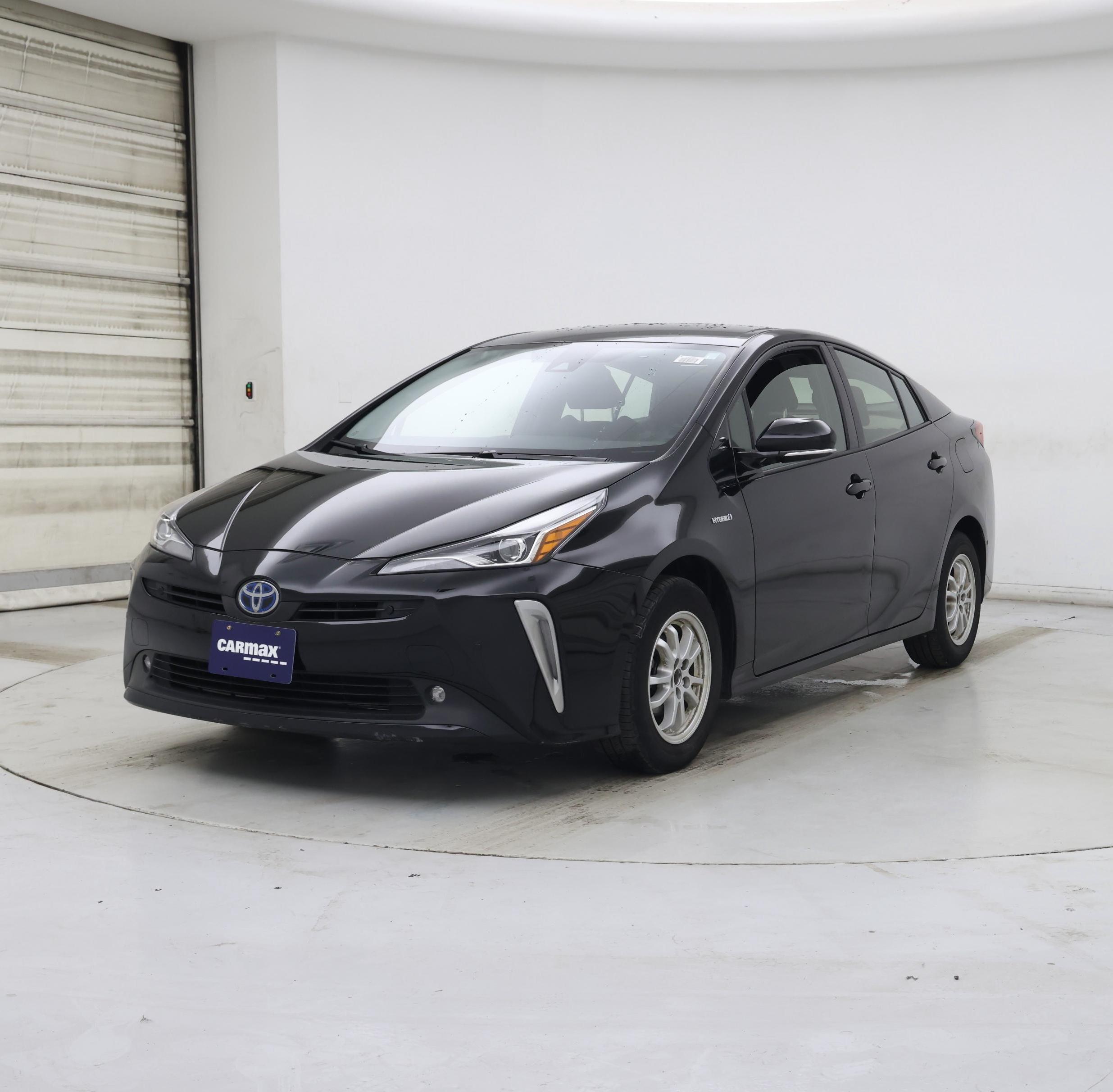 Thumbnail: 2019 Toyota Prius - 4