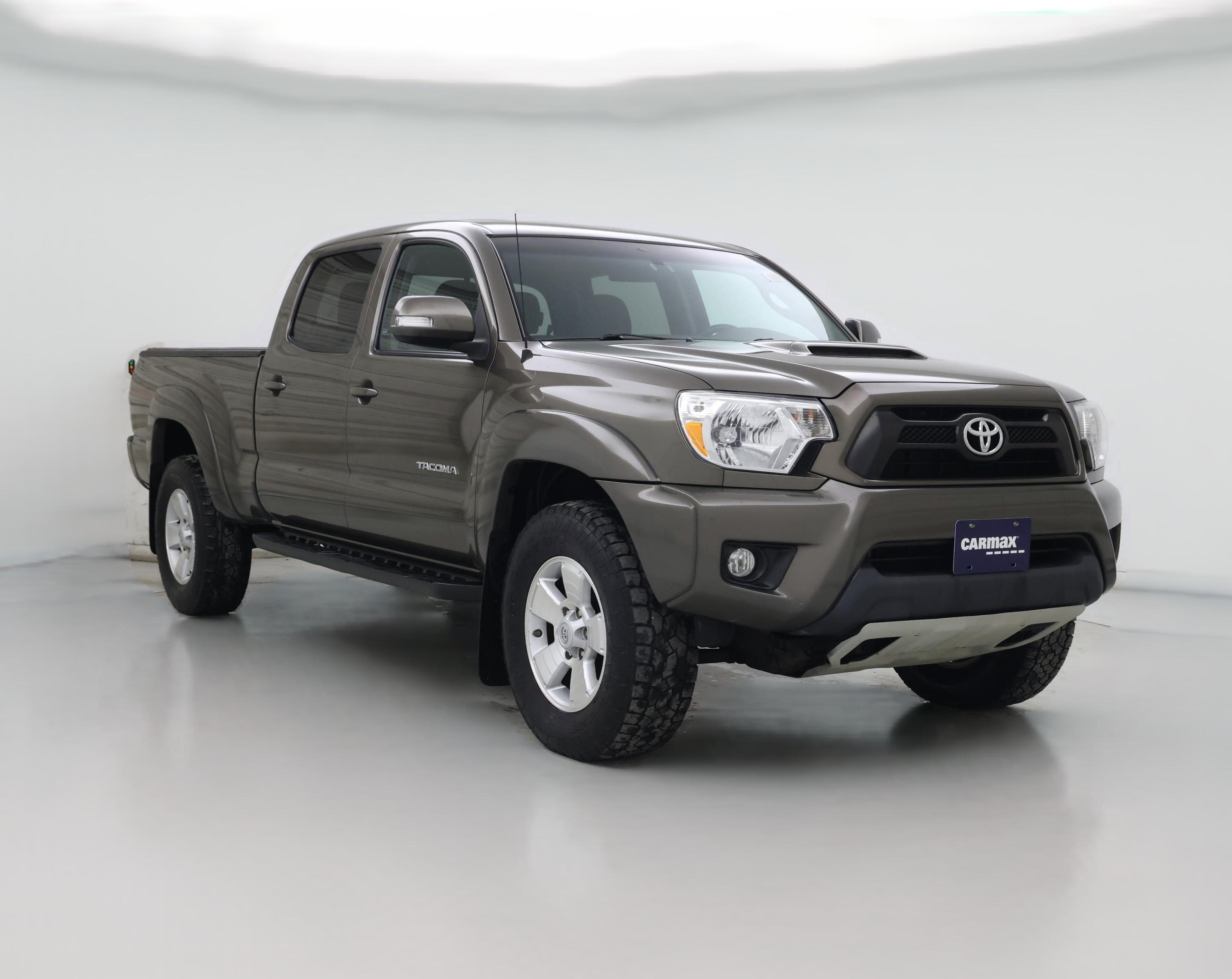 Thumbnail: 2015 Toyota Tacoma - 1