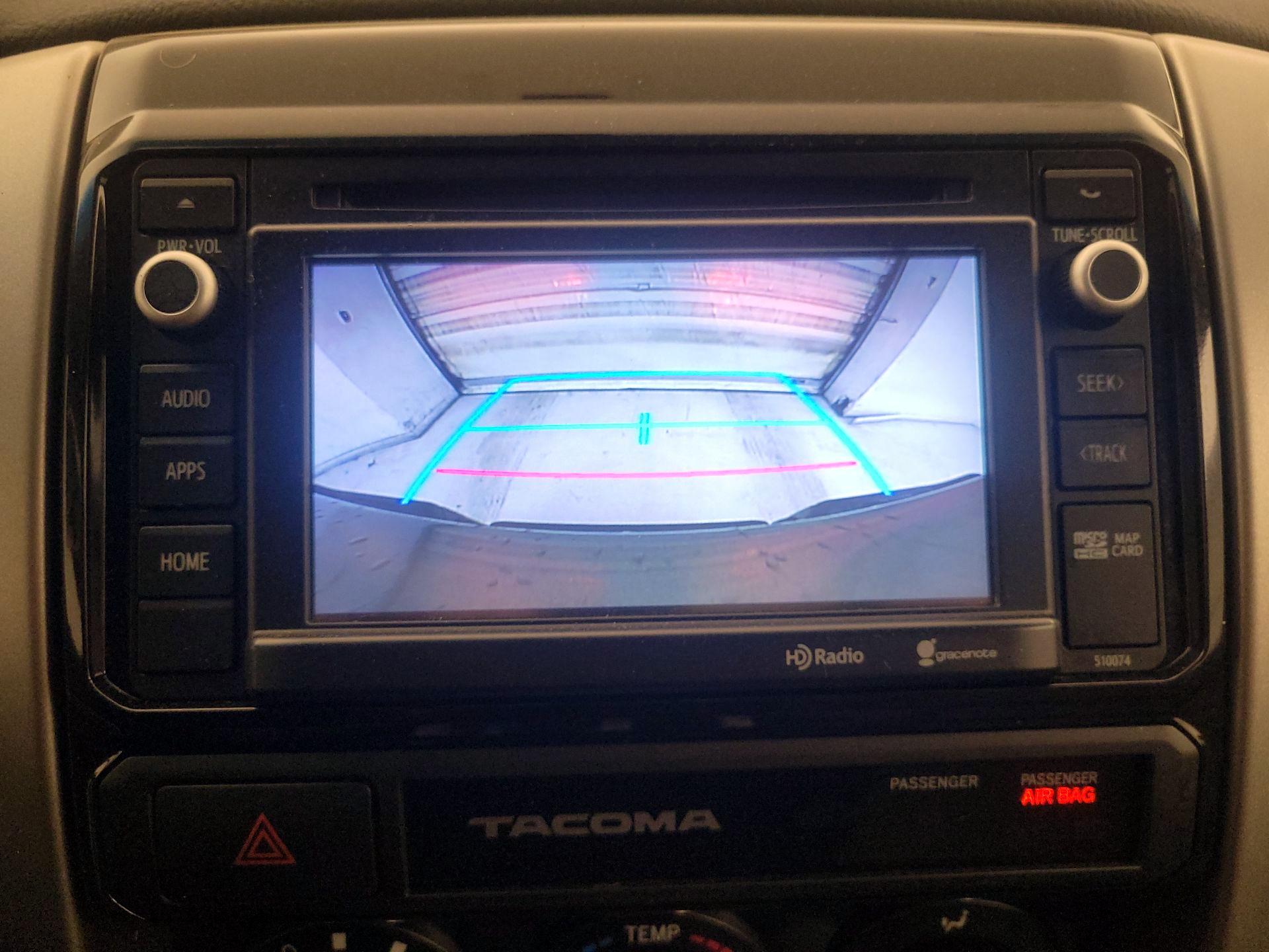 Thumbnail: 2015 Toyota Tacoma - 14