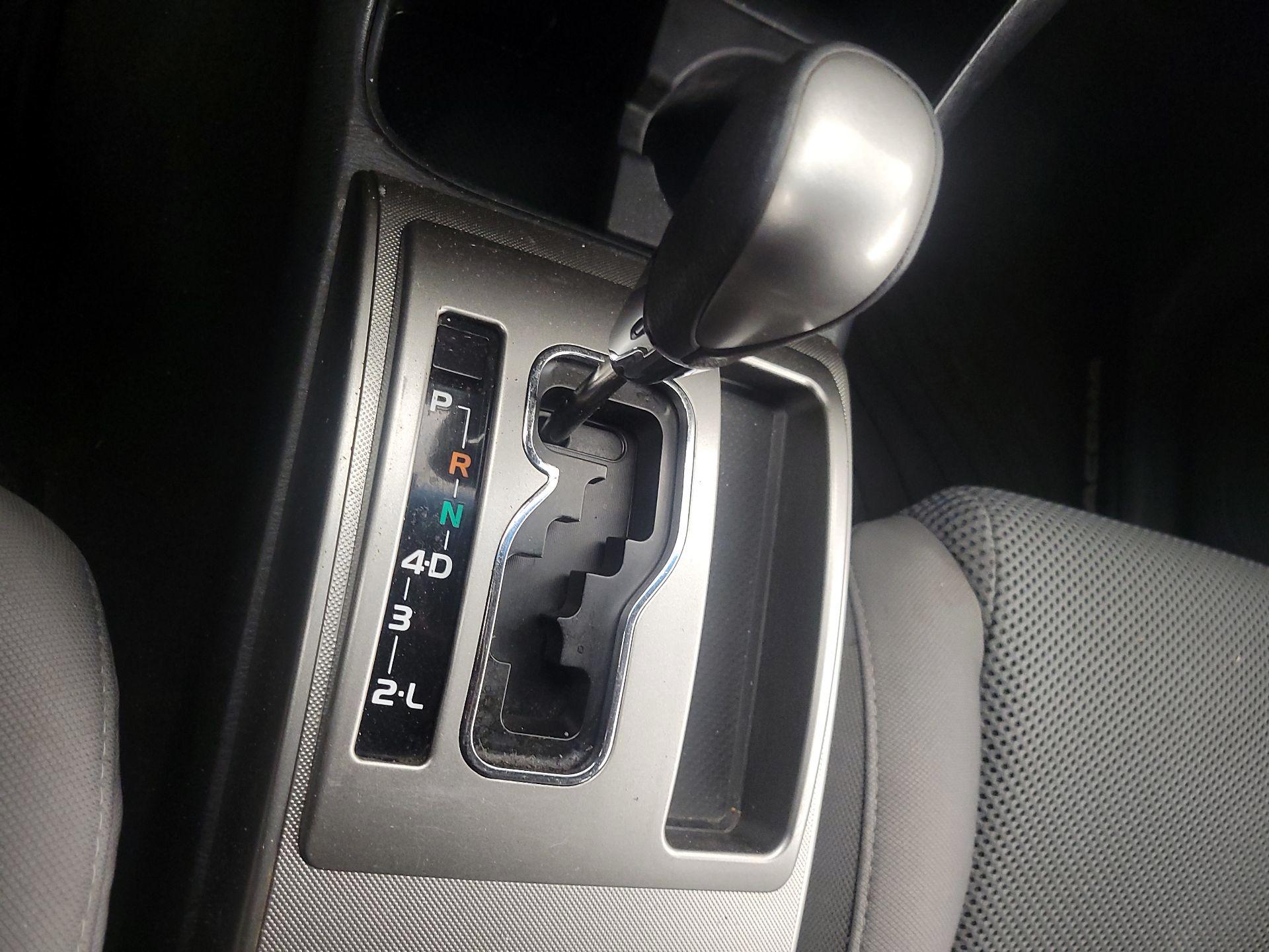 Thumbnail: 2015 Toyota Tacoma - 17