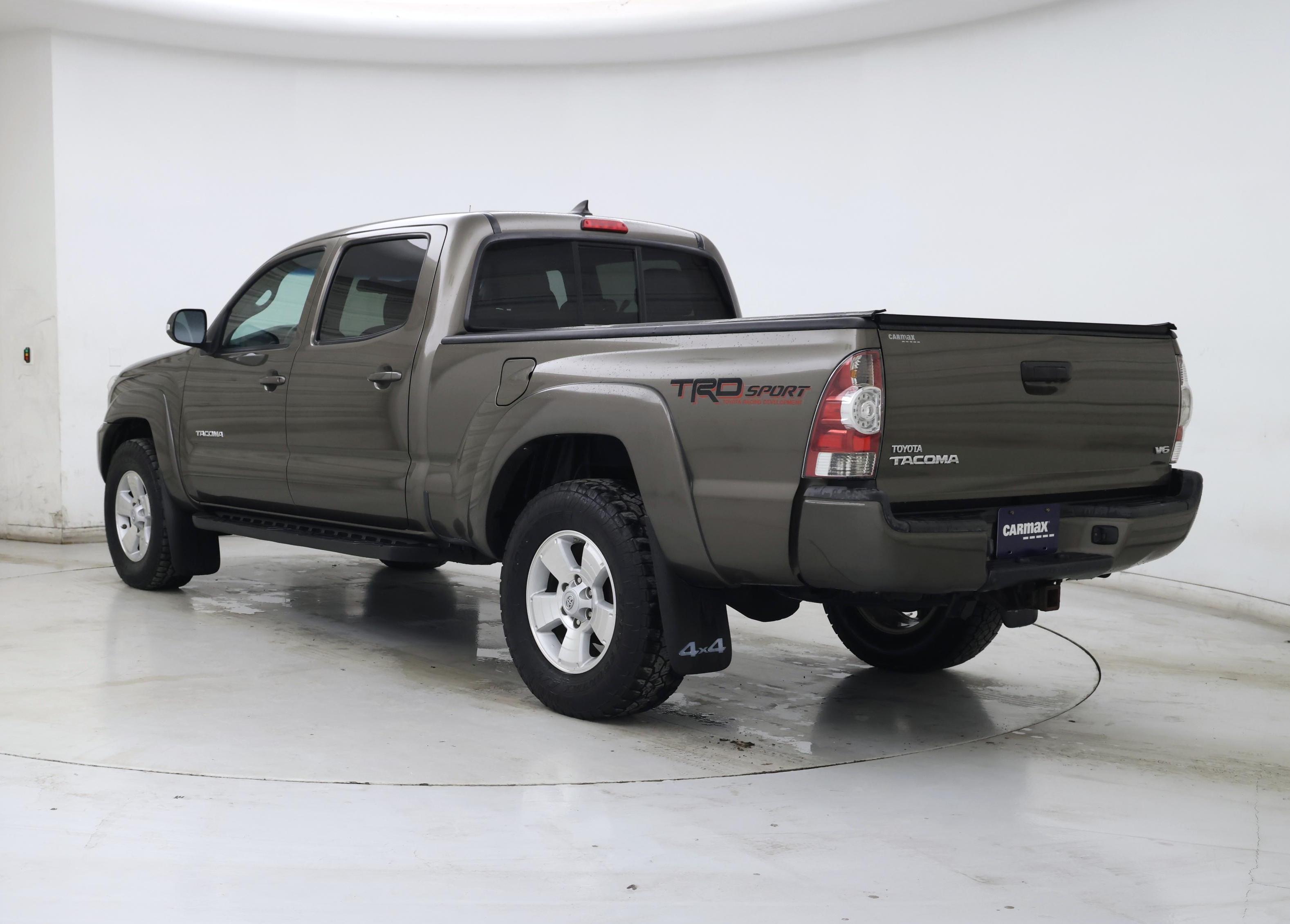 Thumbnail: 2015 Toyota Tacoma - 2