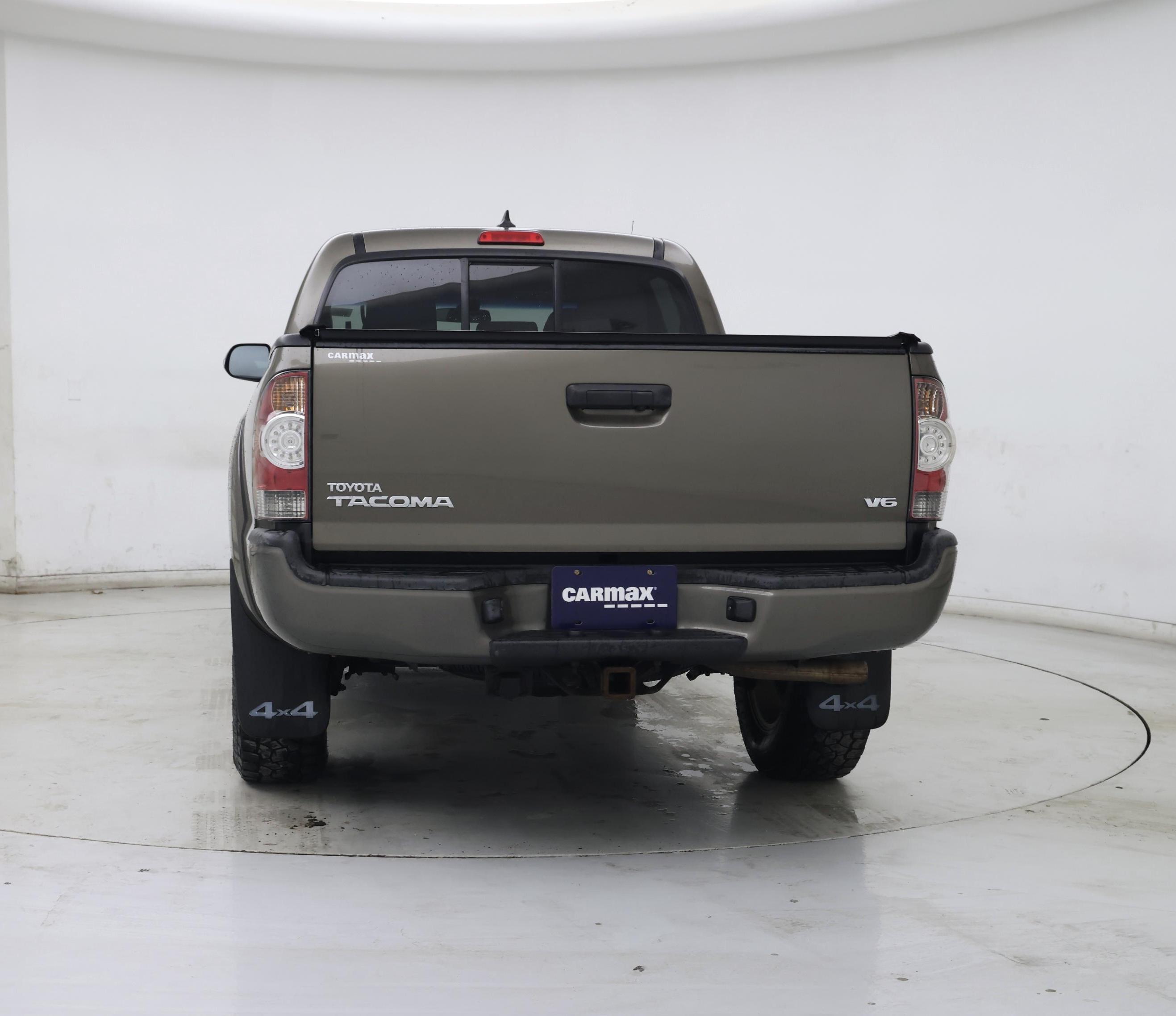 Thumbnail: 2015 Toyota Tacoma - 6