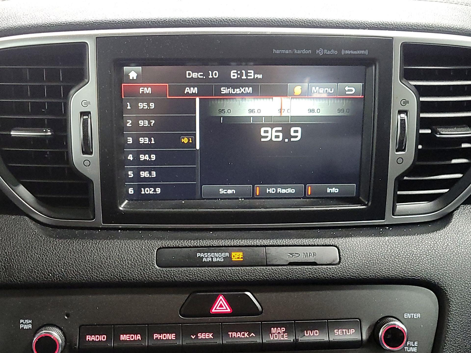 Thumbnail: 2017 Kia Sportage - 15