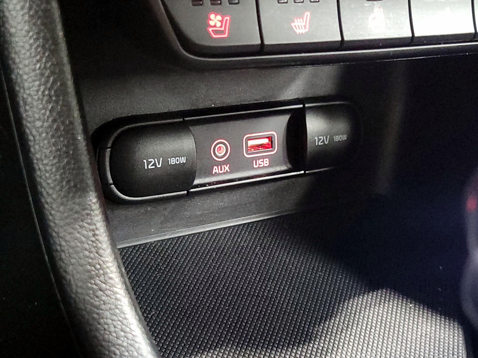 Thumbnail: 2017 Kia Sportage - 18