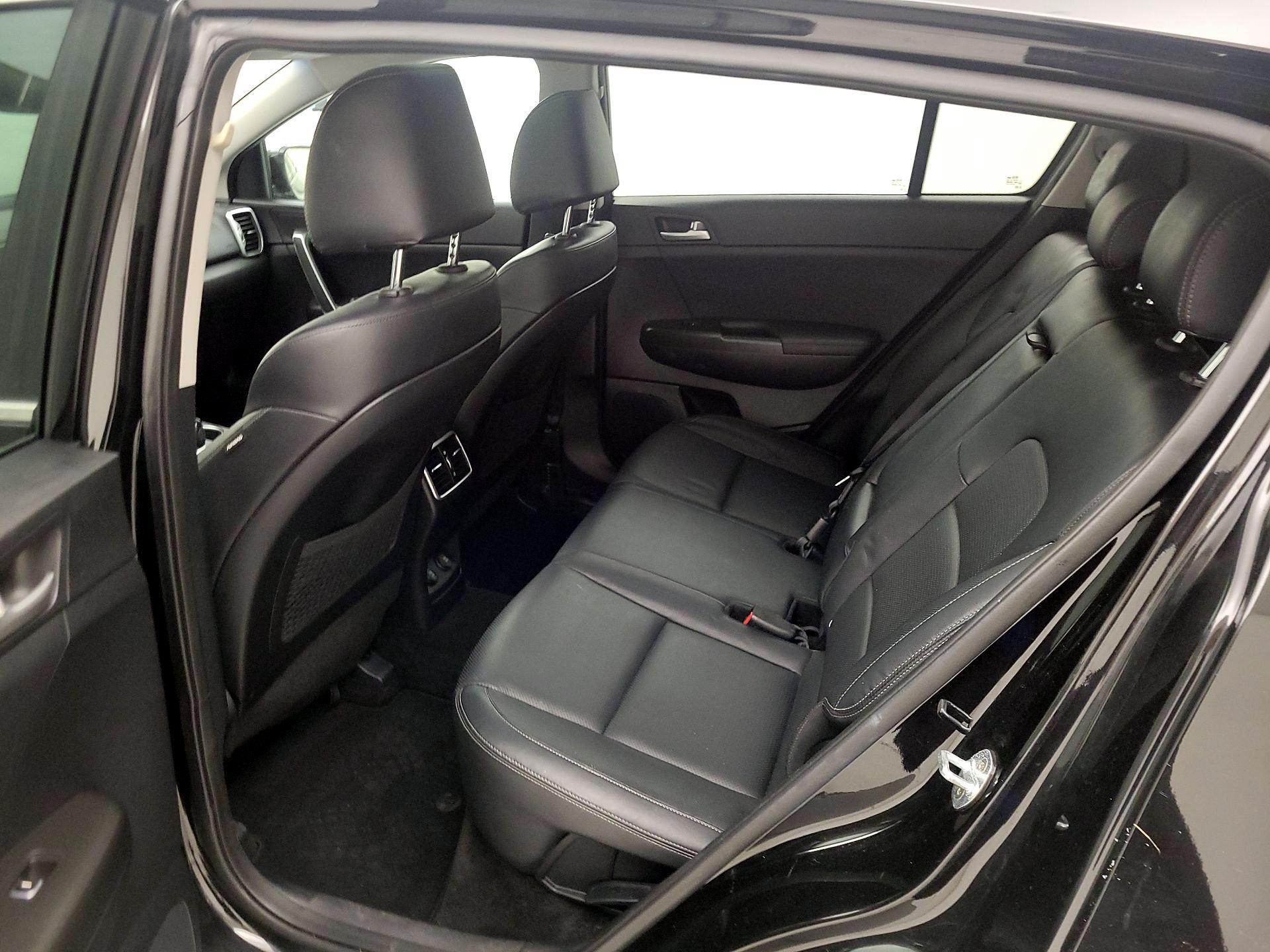 Thumbnail: 2017 Kia Sportage - 20