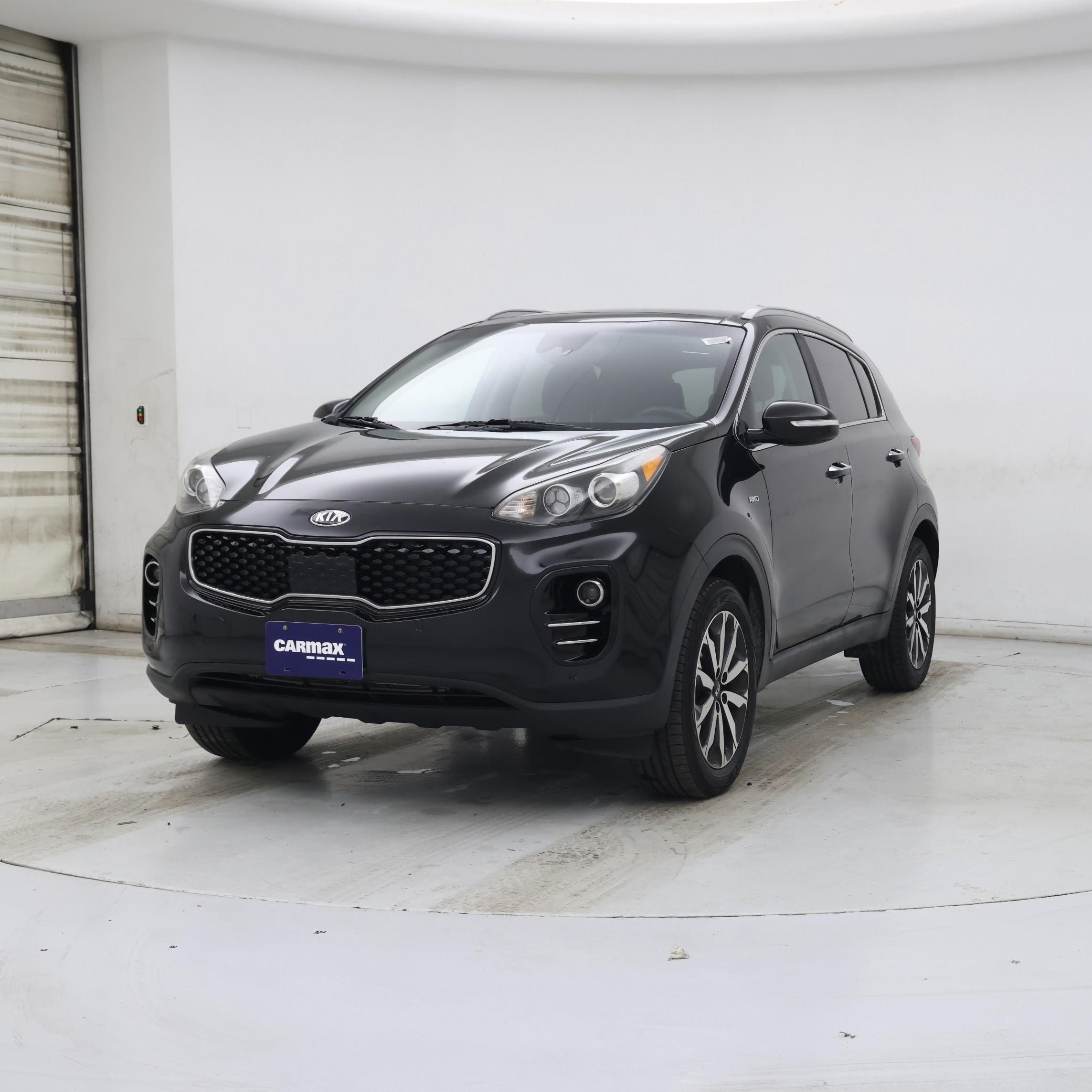 Thumbnail: 2017 Kia Sportage - 4