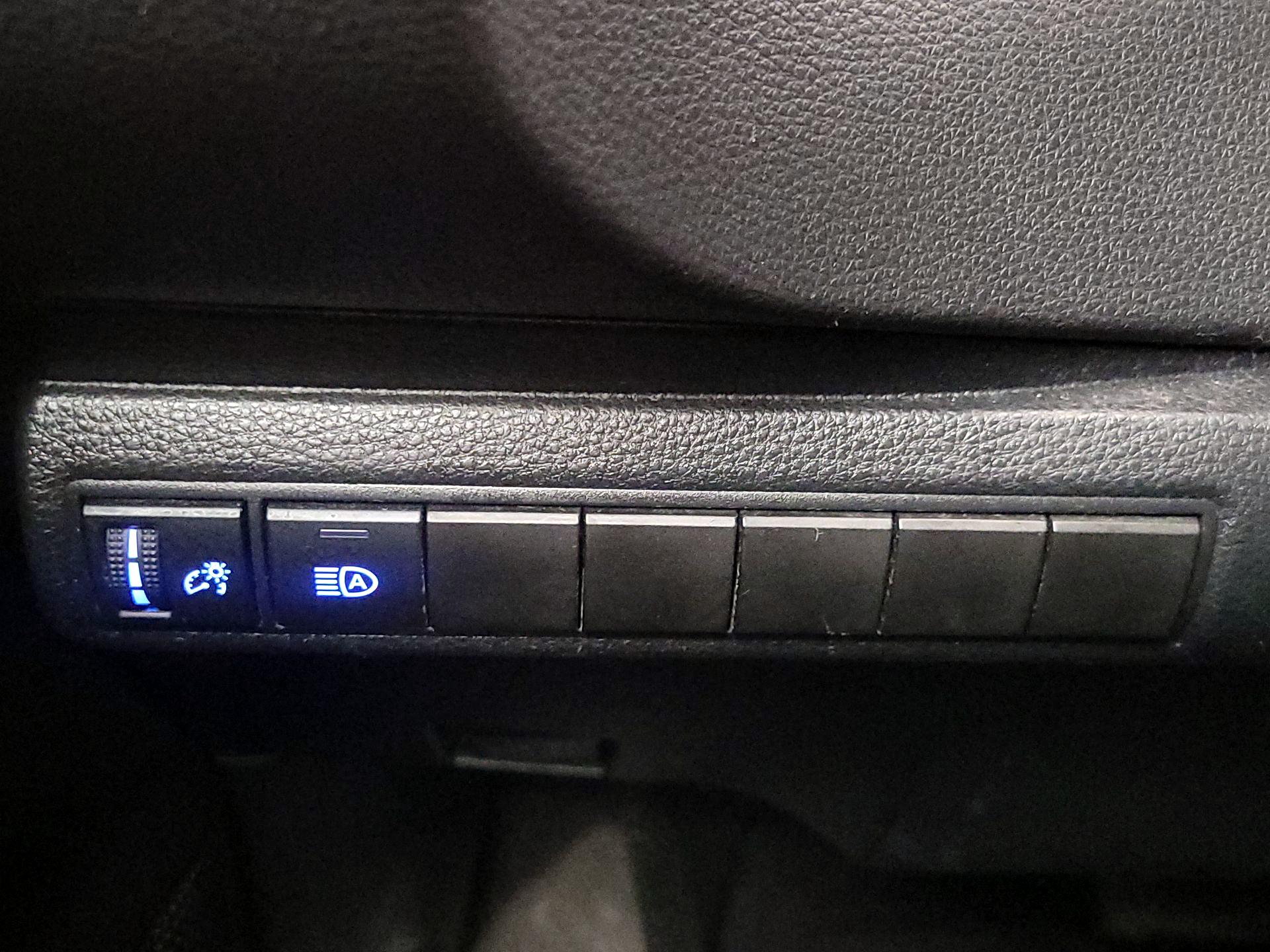 Thumbnail: 2020 Toyota Corolla - 13