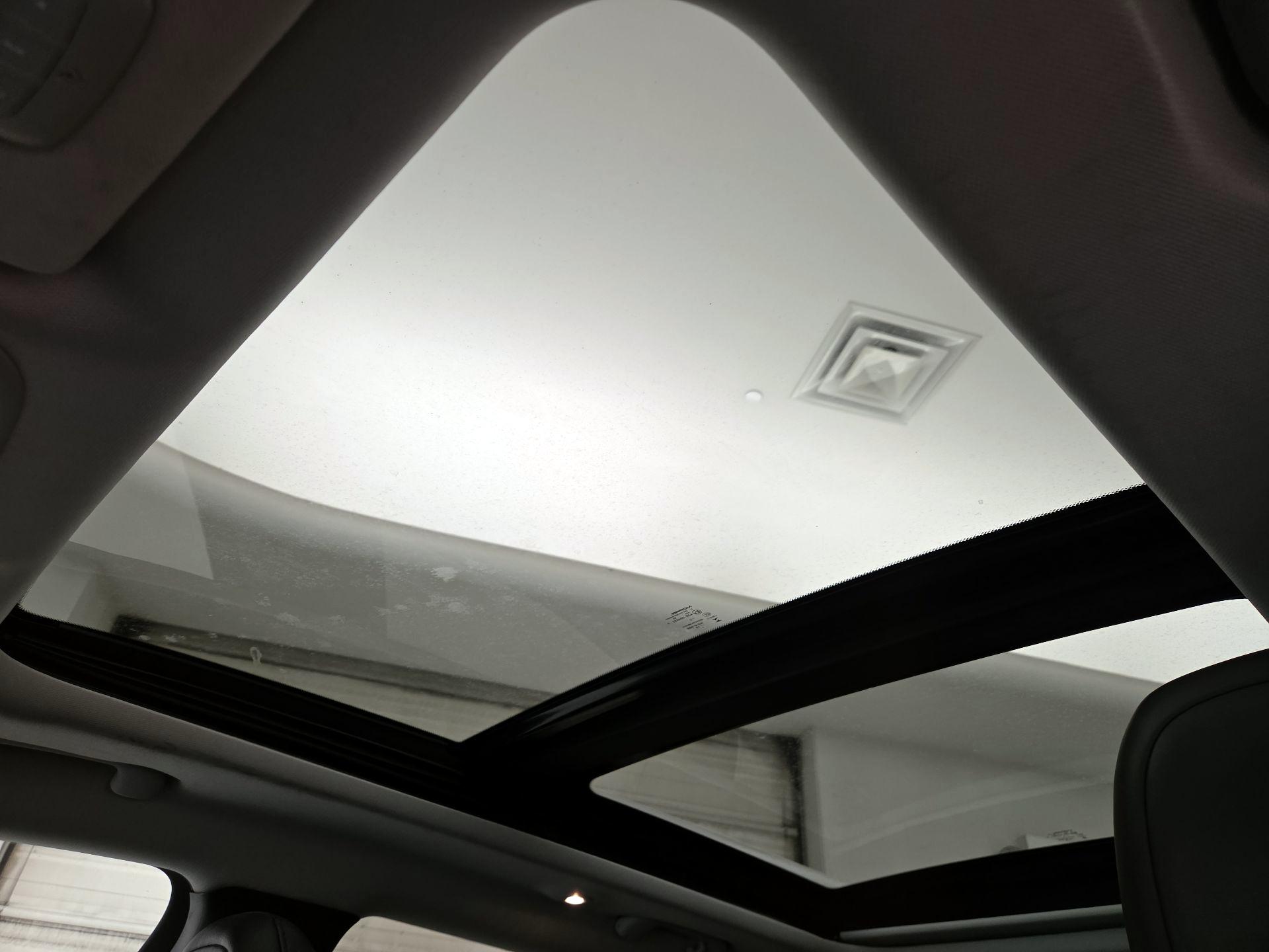 Thumbnail: 2019 Jeep Cherokee - 19