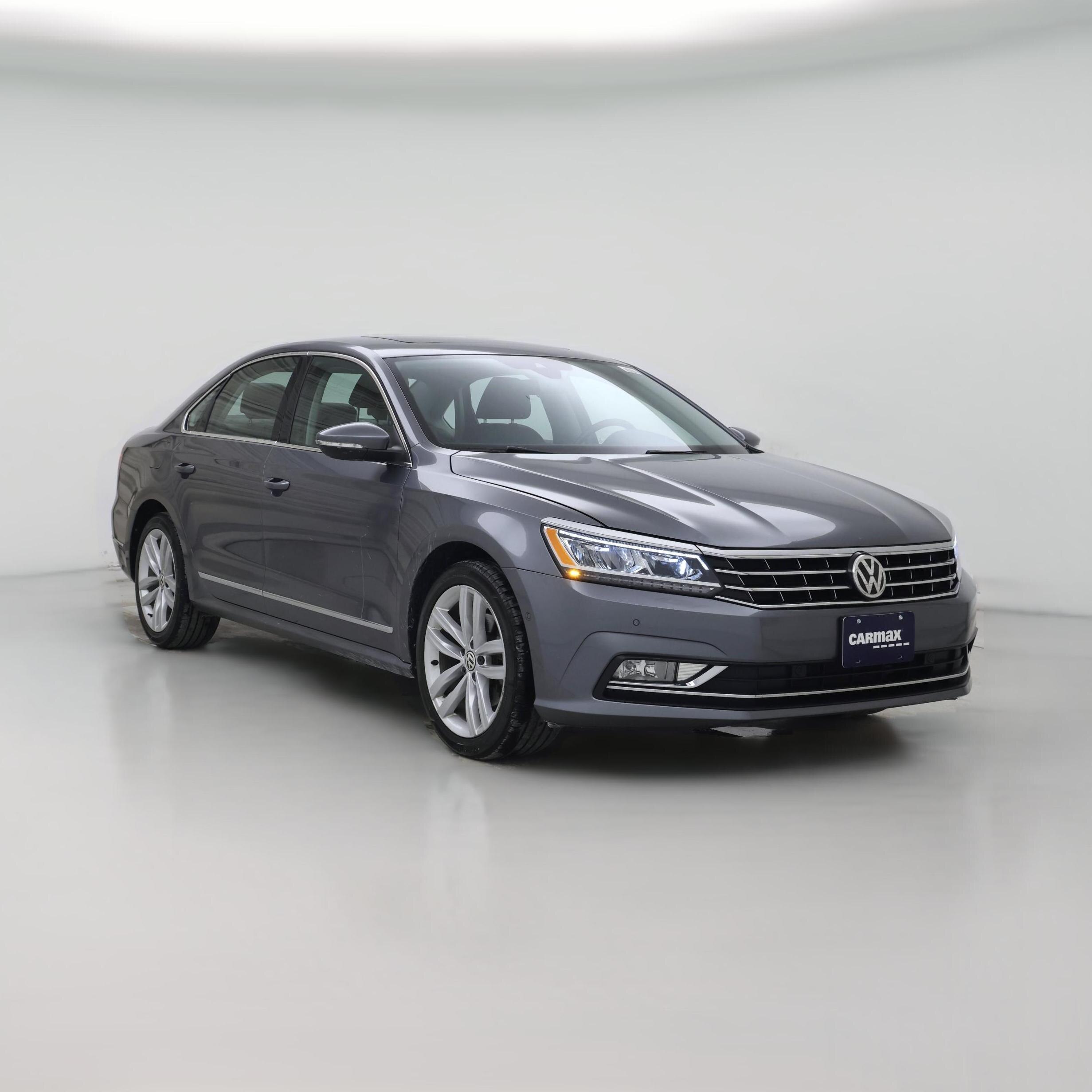 Thumbnail: 2018 Volkswagen Passat - 1