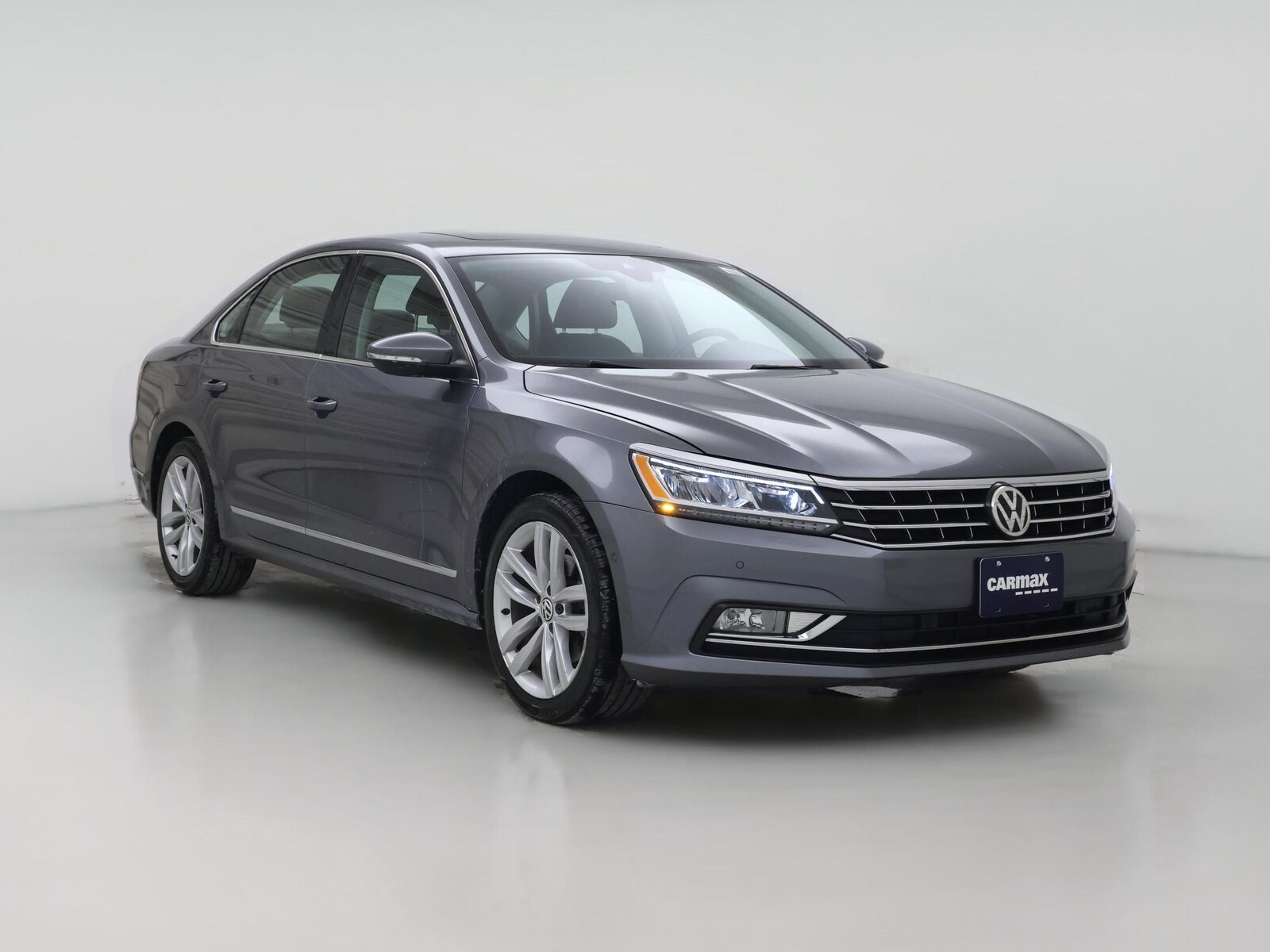 2018 Volkswagen Passat SEL Premium