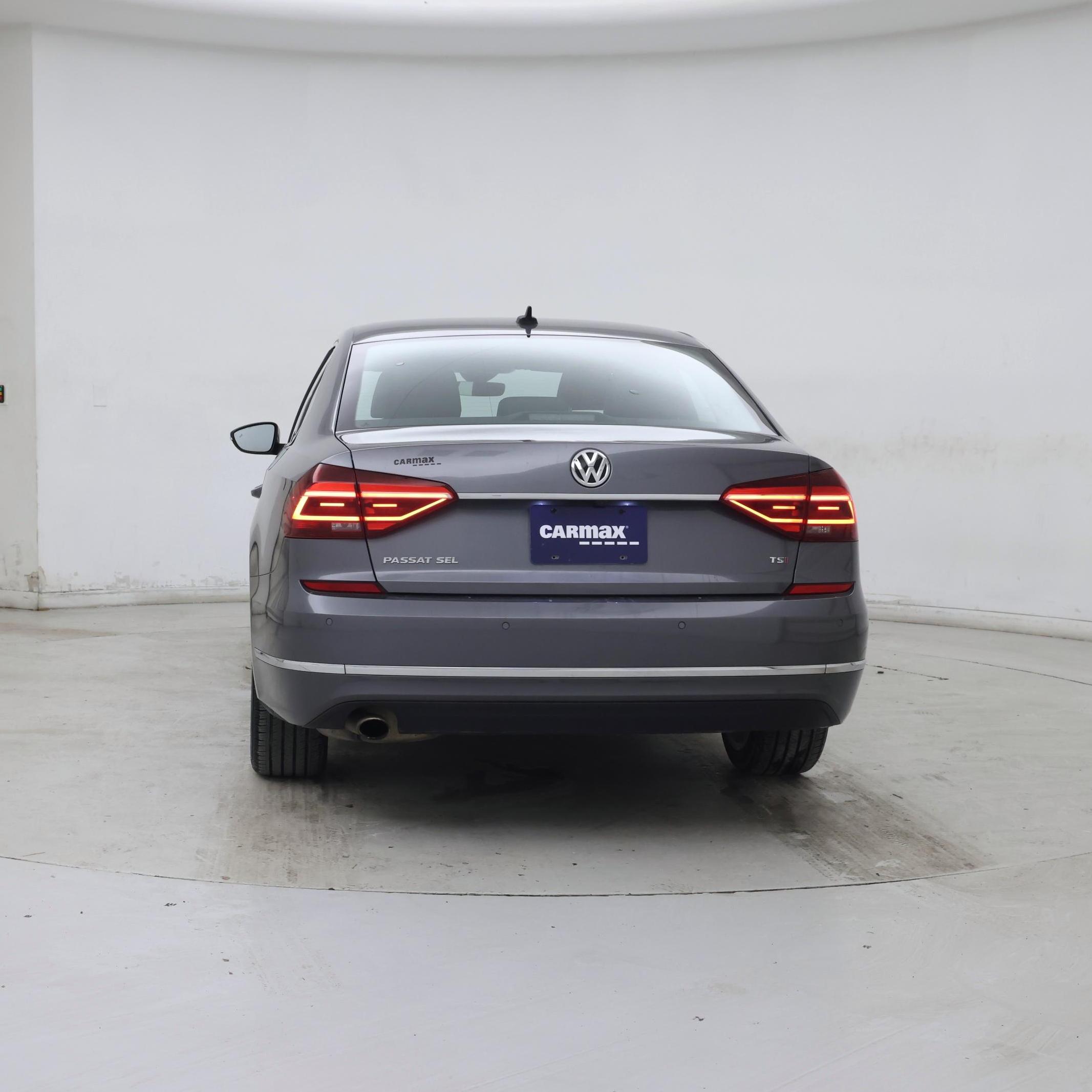 Thumbnail: 2018 Volkswagen Passat - 6