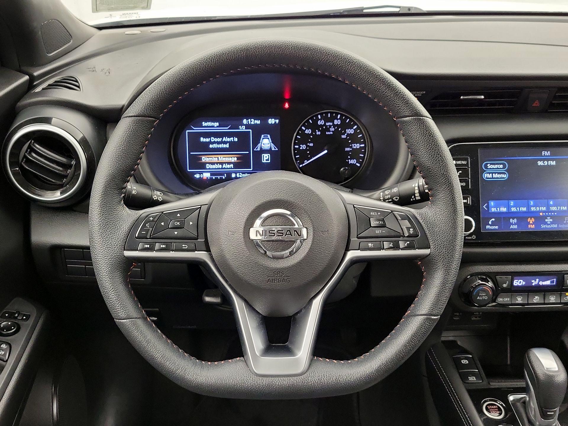 Thumbnail: 2021 Nissan Kicks - 10