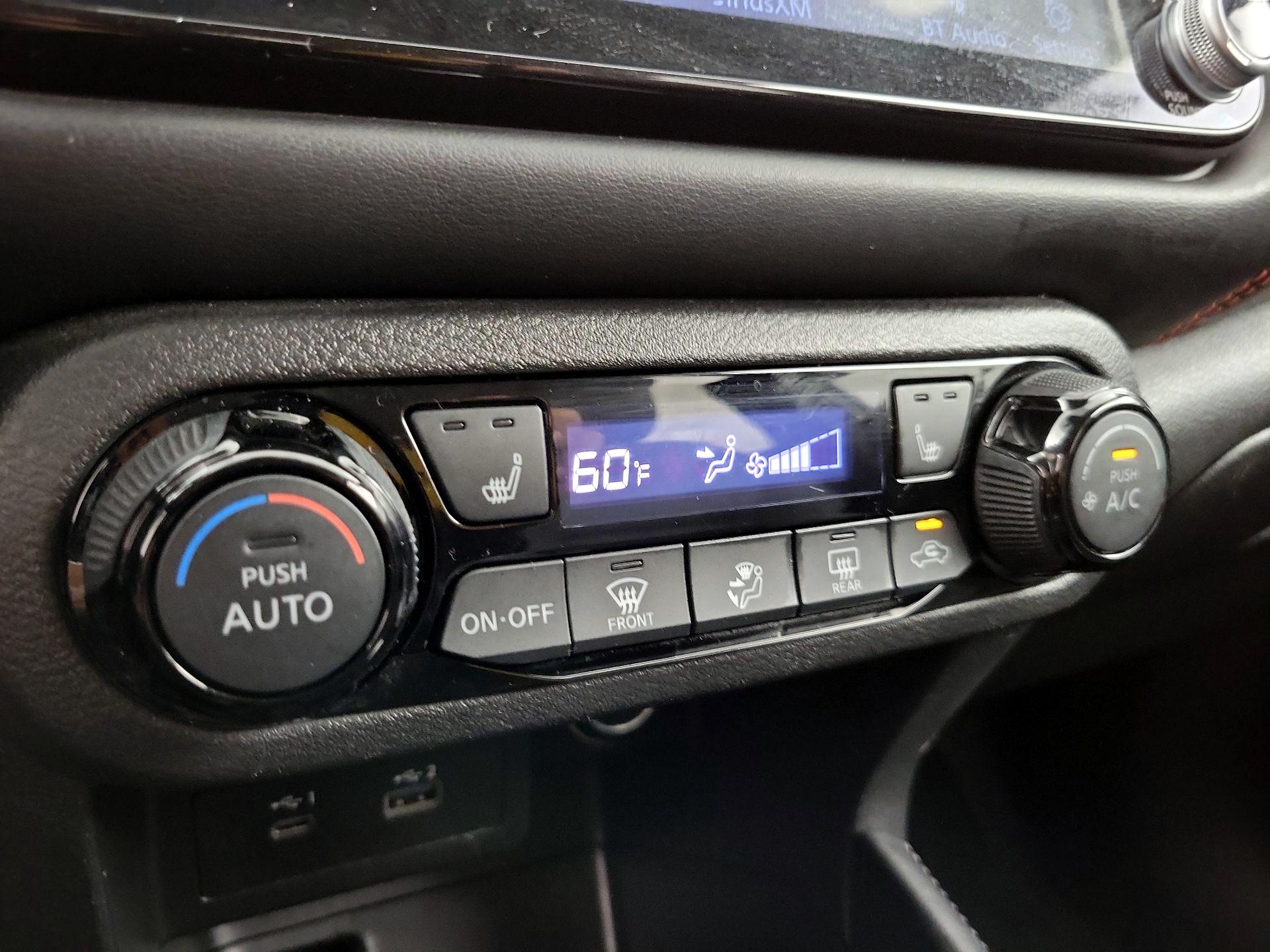 Thumbnail: 2021 Nissan Kicks - 16
