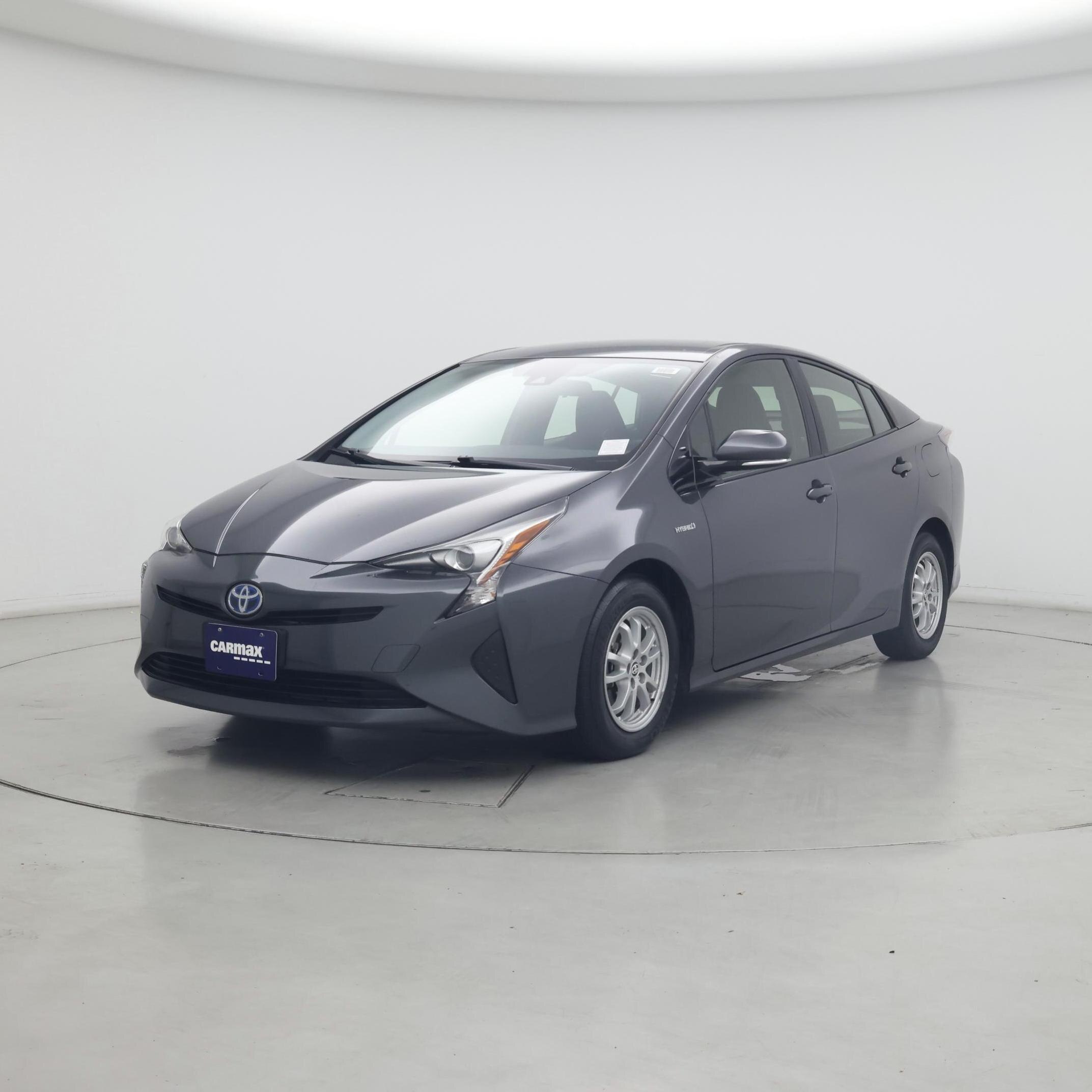 Thumbnail: 2017 Toyota Prius - 4