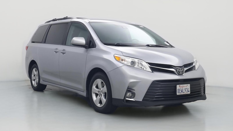 2018 Toyota Sienna LE Hero Image
