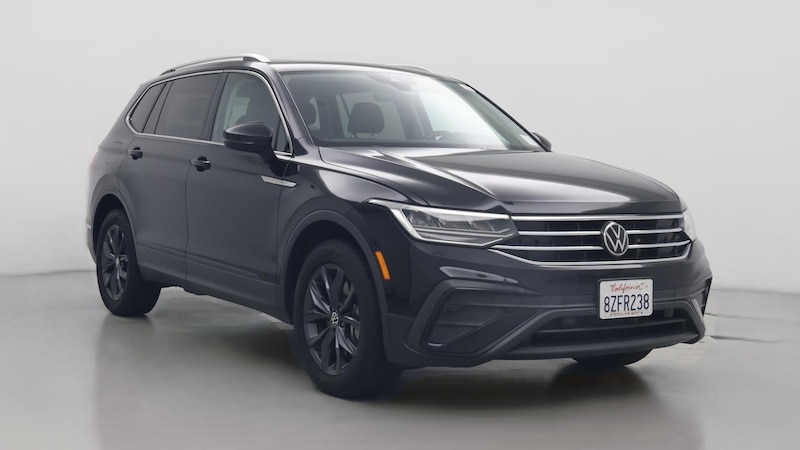 2022 Volkswagen Tiguan SE Hero Image