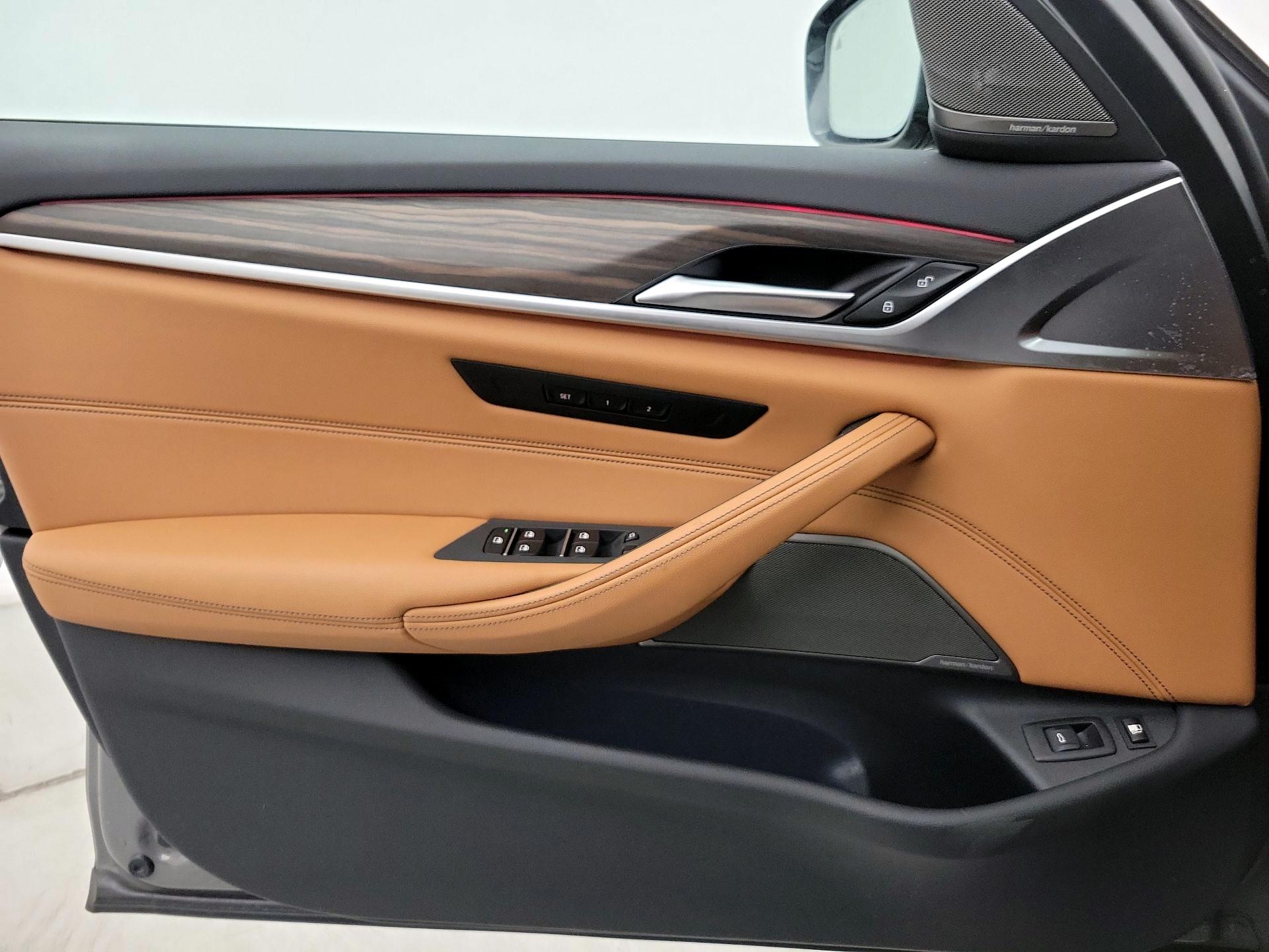 Thumbnail: 2022 BMW 5 Series - 12