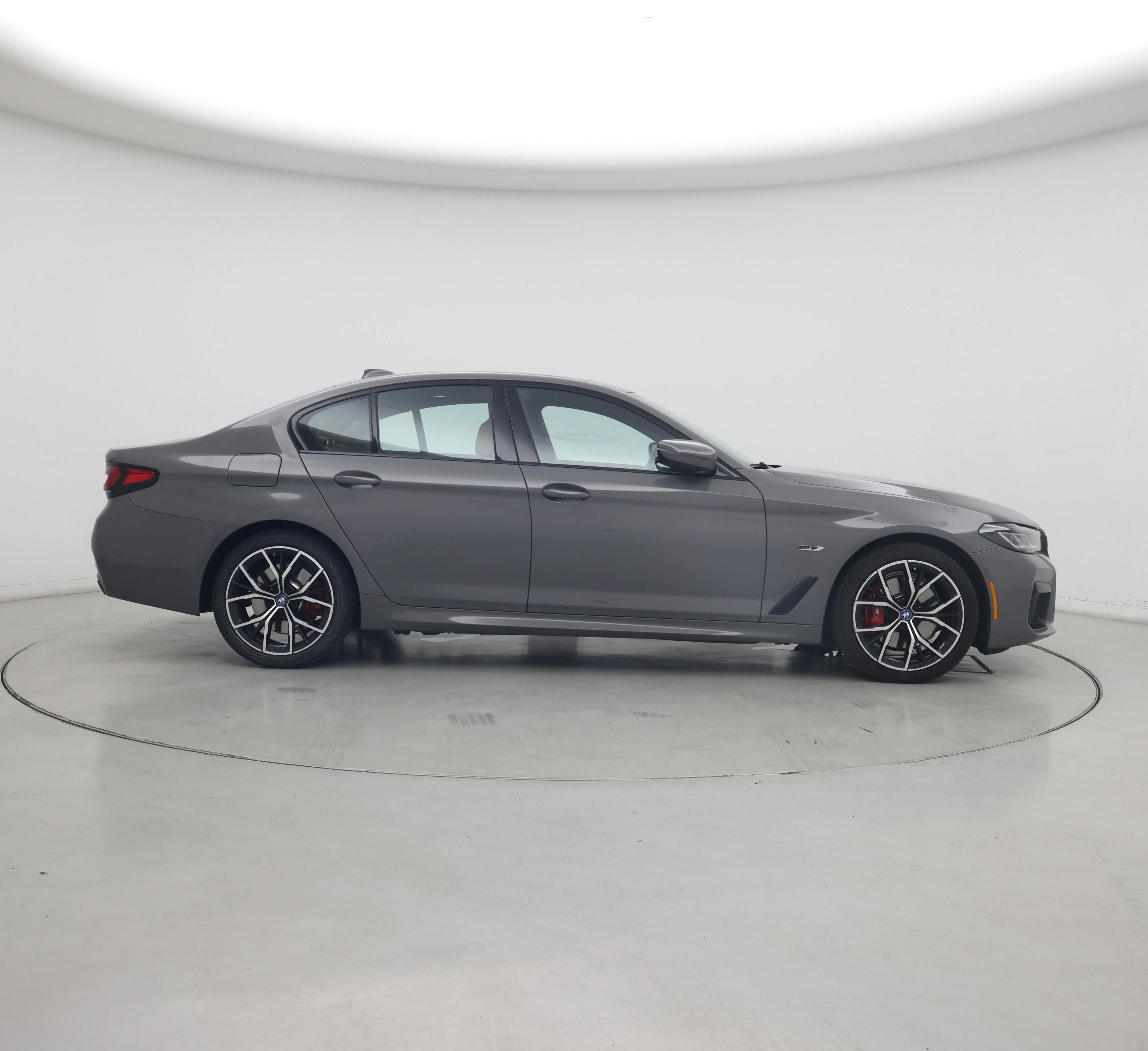 Thumbnail: 2022 BMW 5 Series - 7