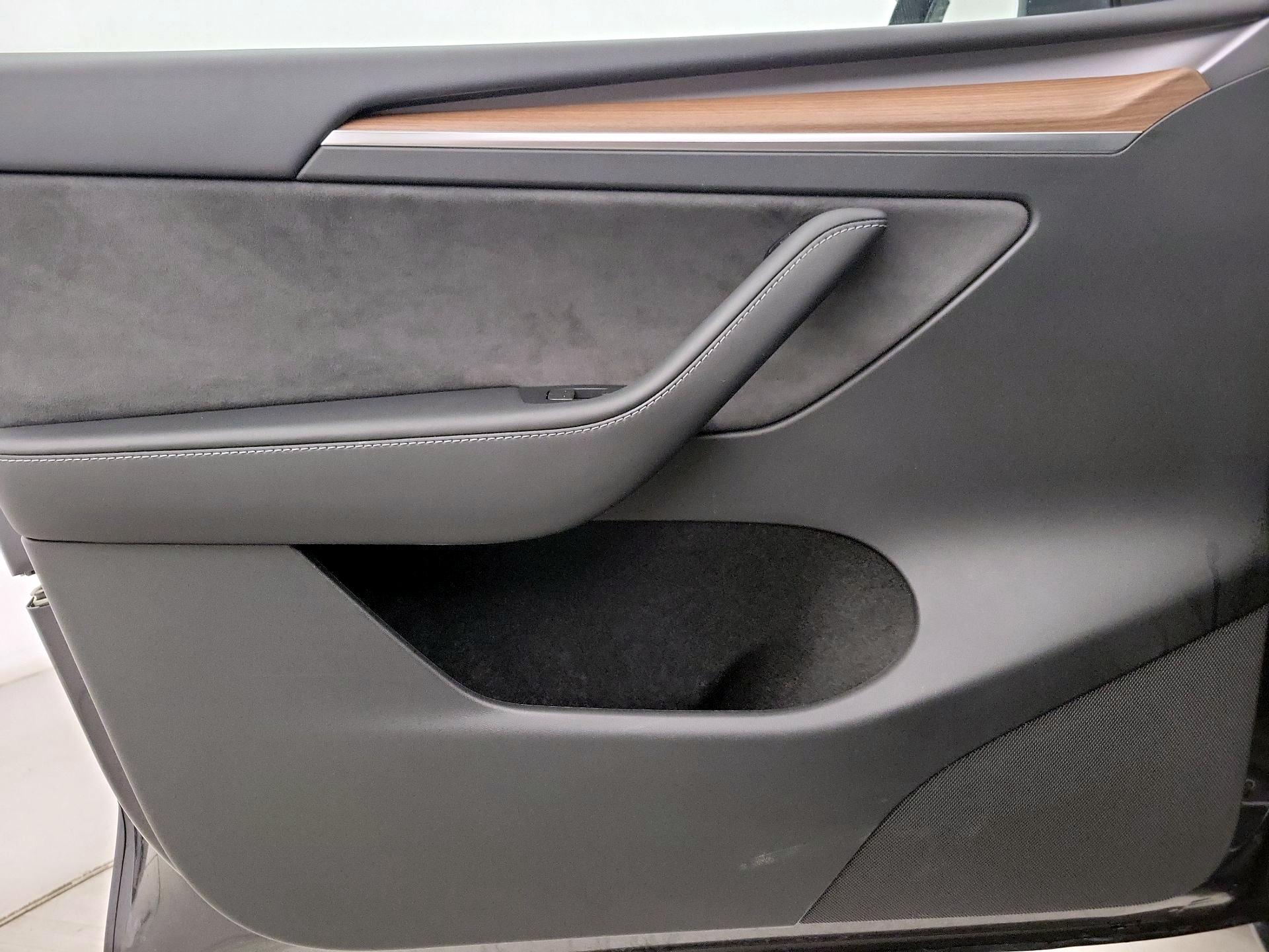 Thumbnail: 2024 Tesla Model Y - 12