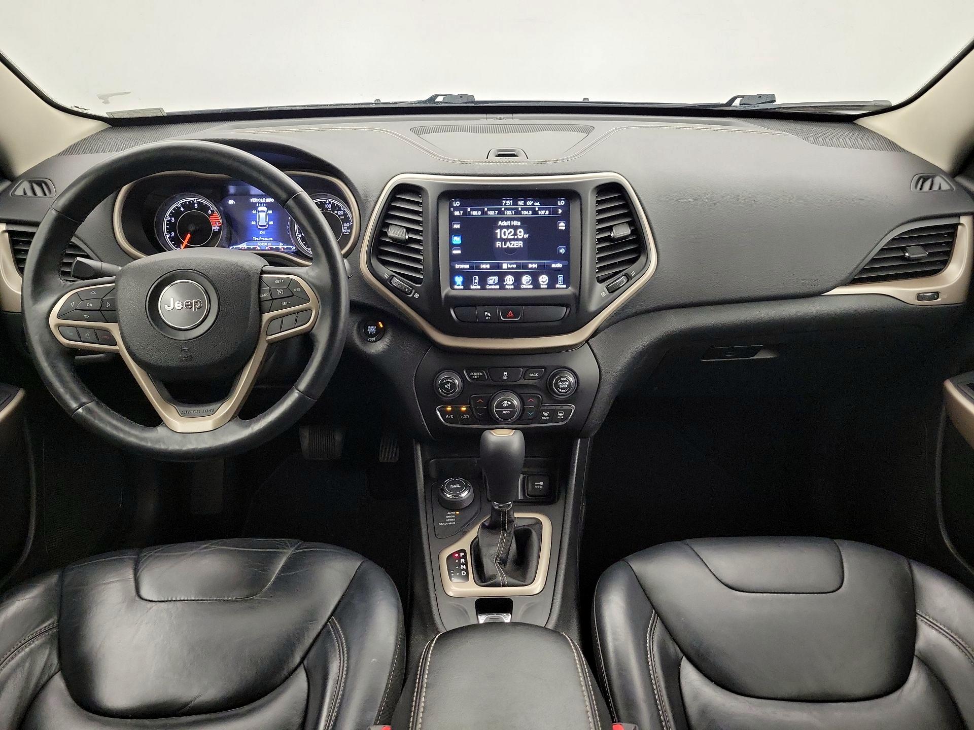 Thumbnail: 2017 Jeep Cherokee - 9