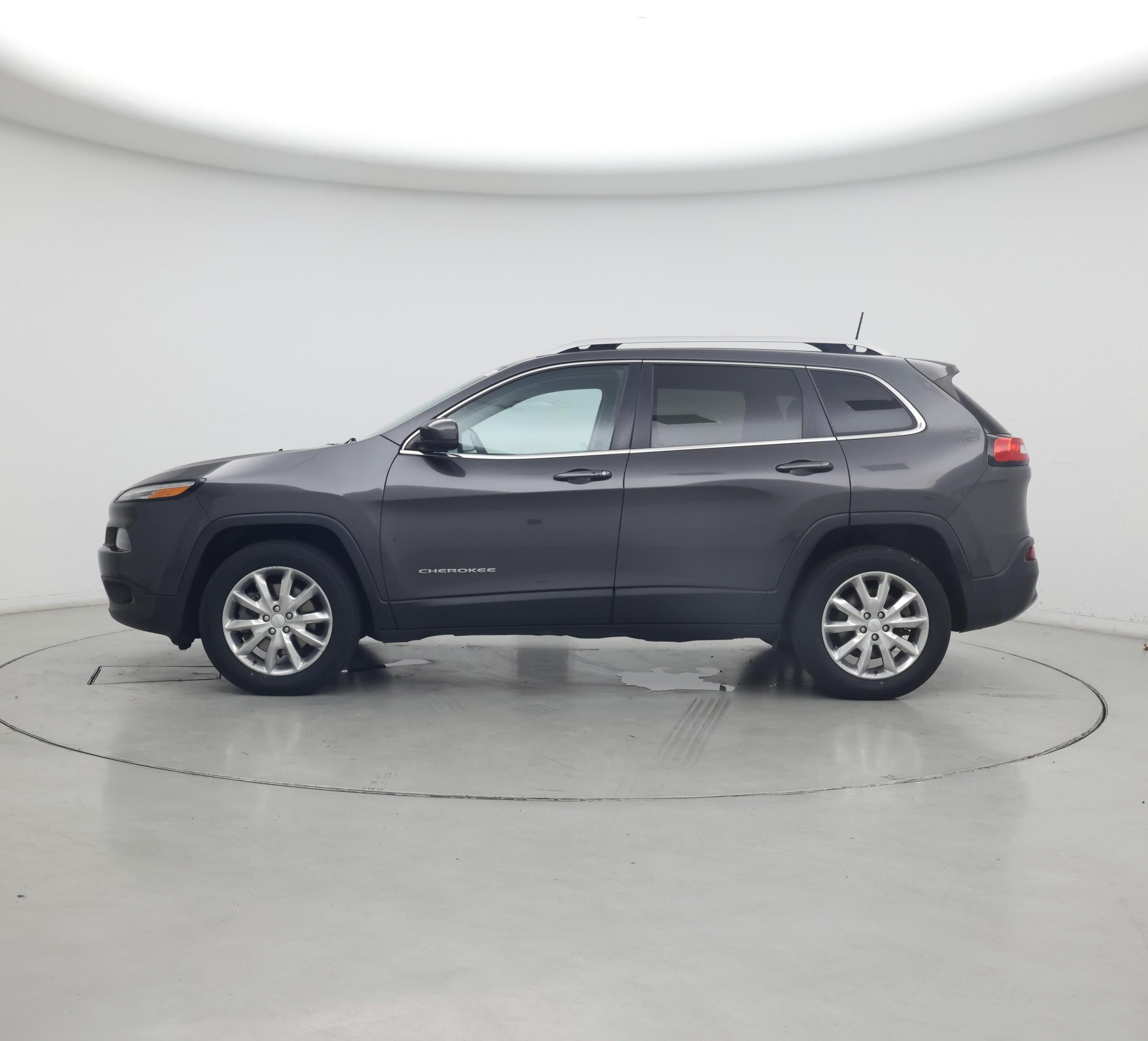 Thumbnail: 2017 Jeep Cherokee - 3