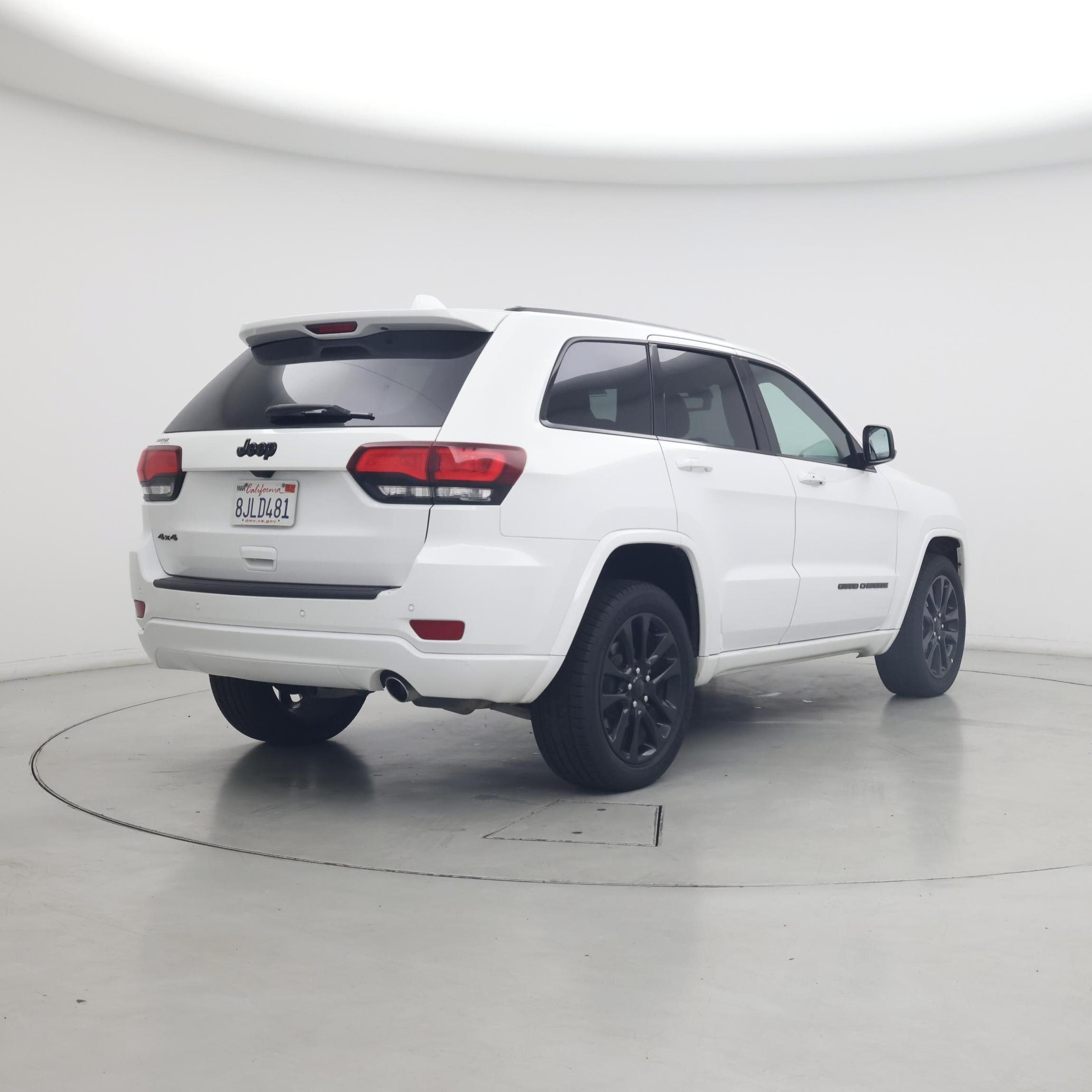 Thumbnail: 2019 Jeep Grand Cherokee - 8