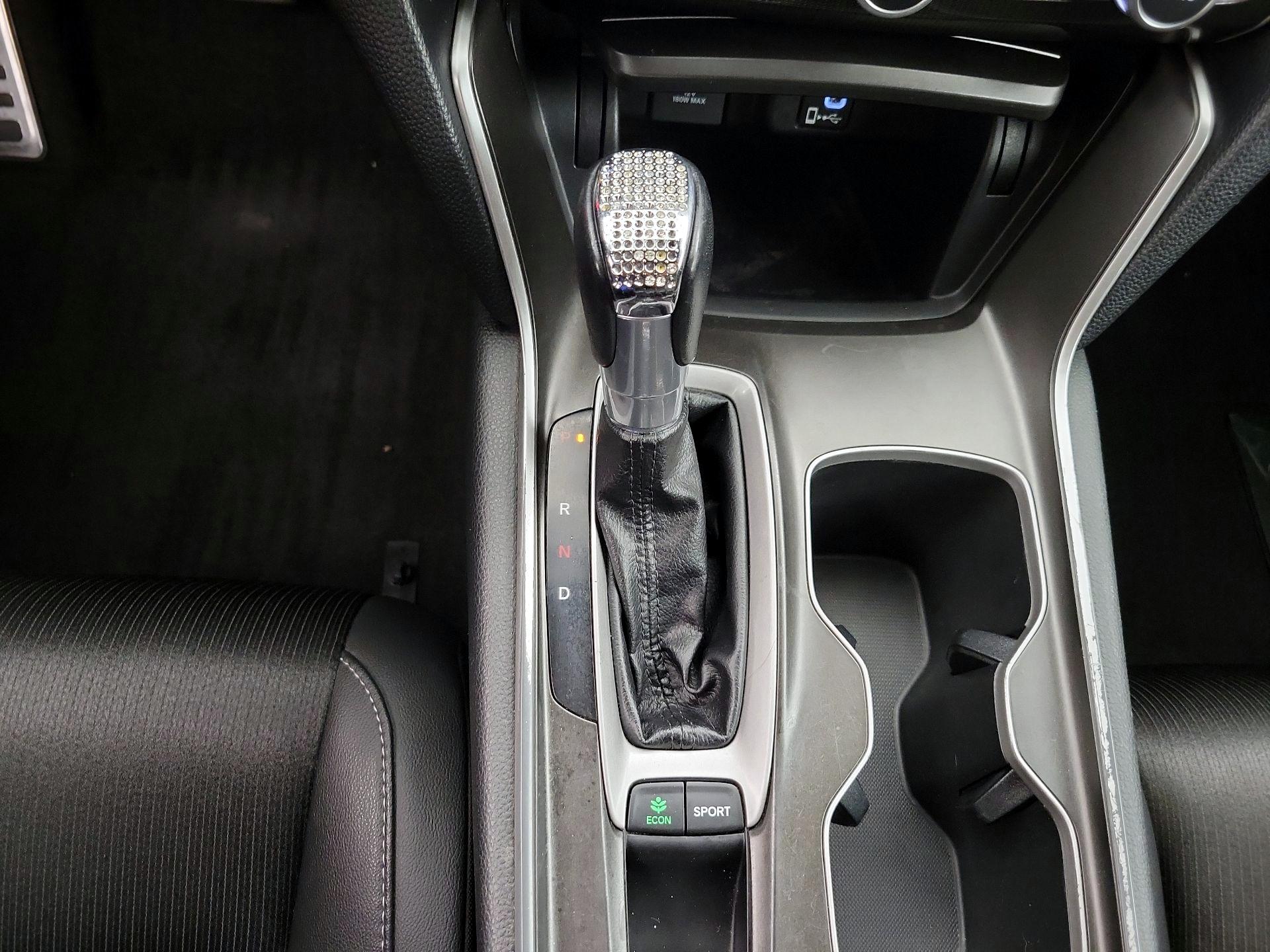 Thumbnail: 2019 Honda Accord - 17
