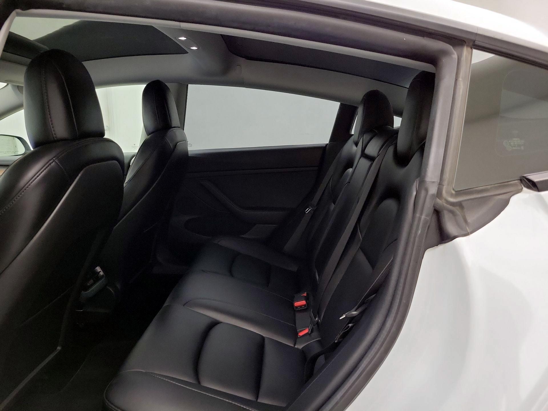 Thumbnail: 2021 Tesla Model 3 - 20