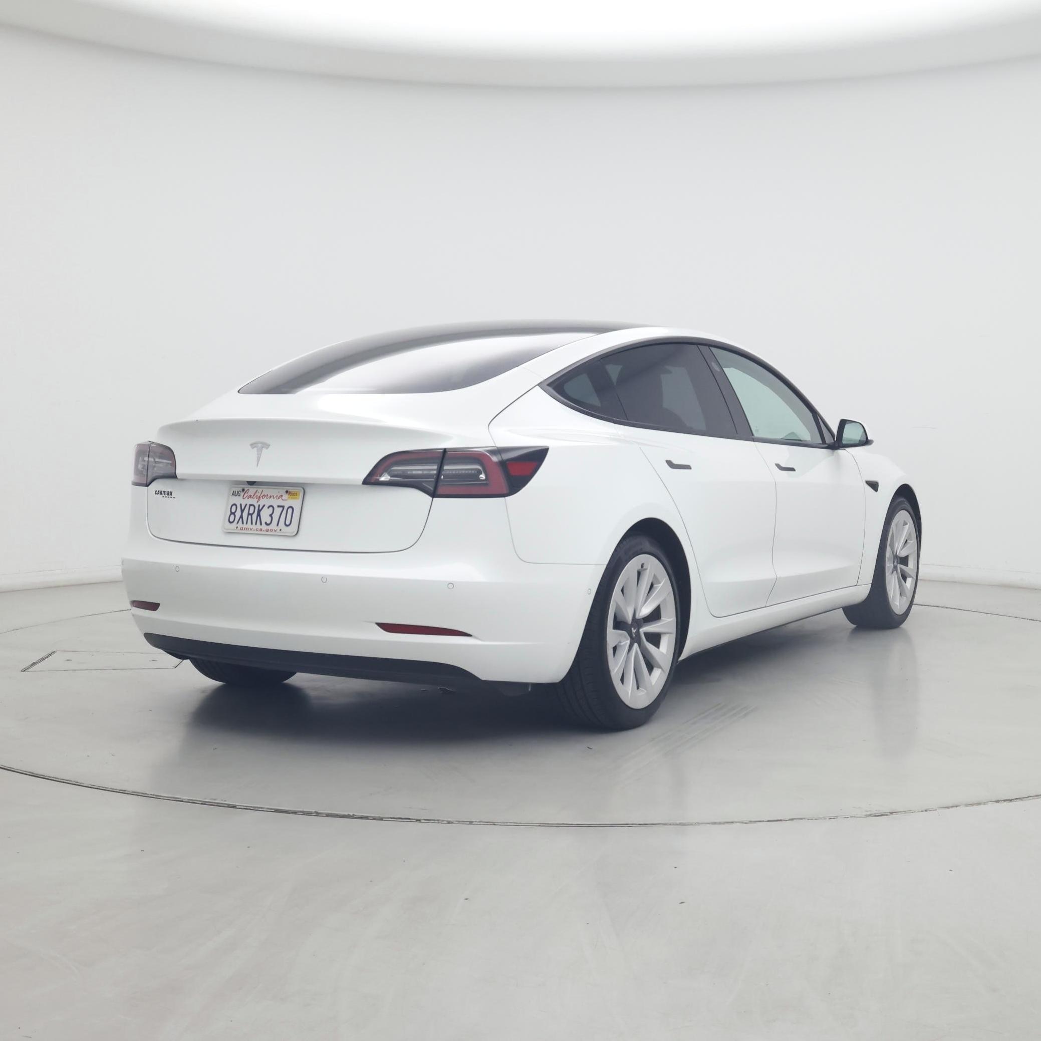 Thumbnail: 2021 Tesla Model 3 - 8